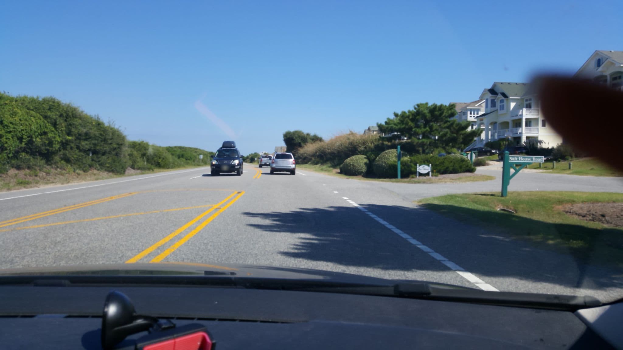 Street view near Windrift, Southern Shores — © kevinkreiser (CC BY-SA · Mapillary)