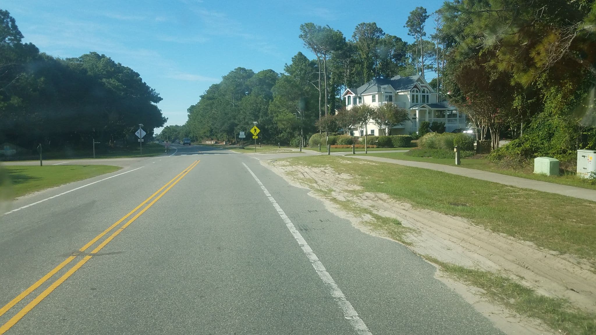 Street view near Carolina On My Mind, Southern Shores — © jbthemilker (CC BY-SA · Mapillary)