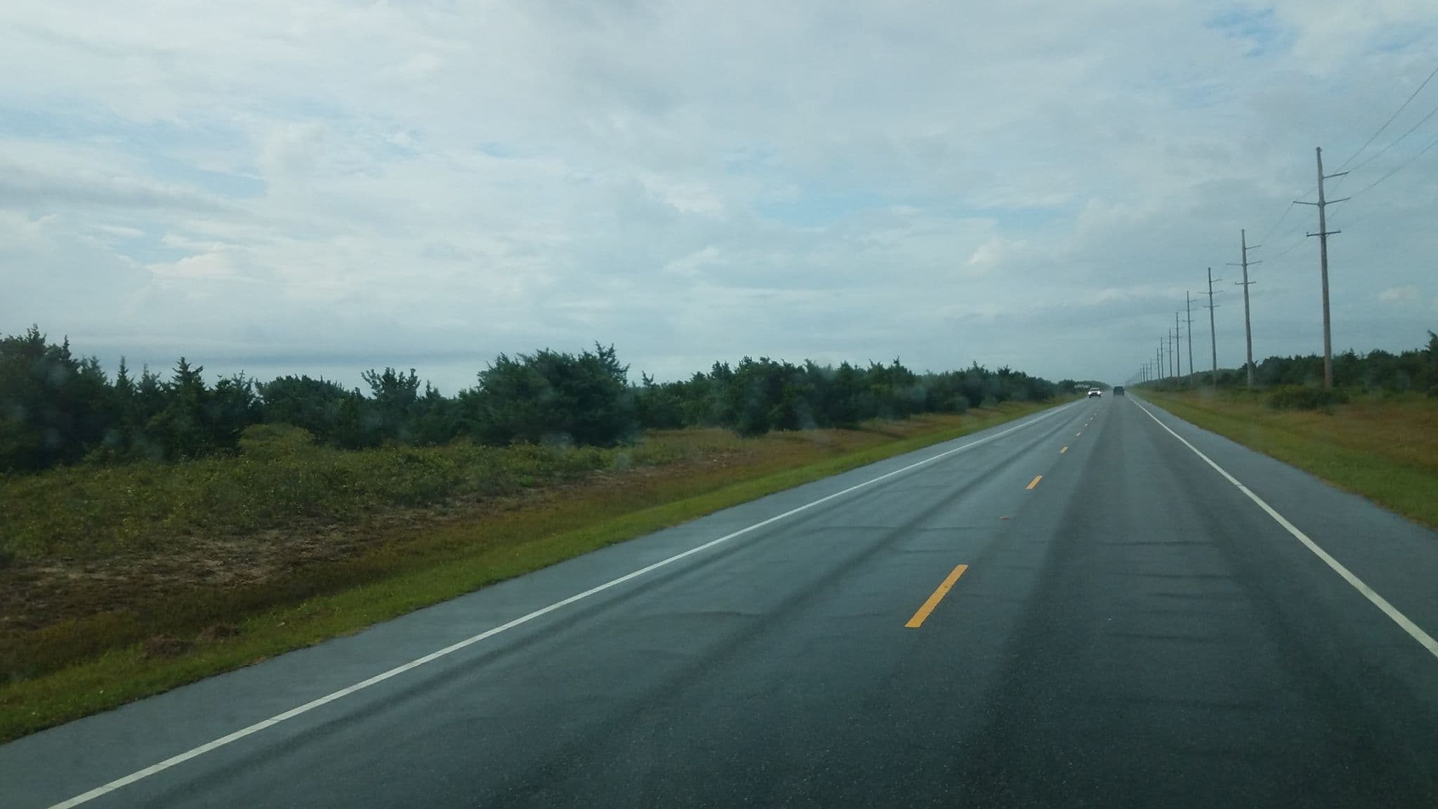 Street view near The Sleepy Dog, Wanchese — © jbthemilker (CC BY-SA · Mapillary)