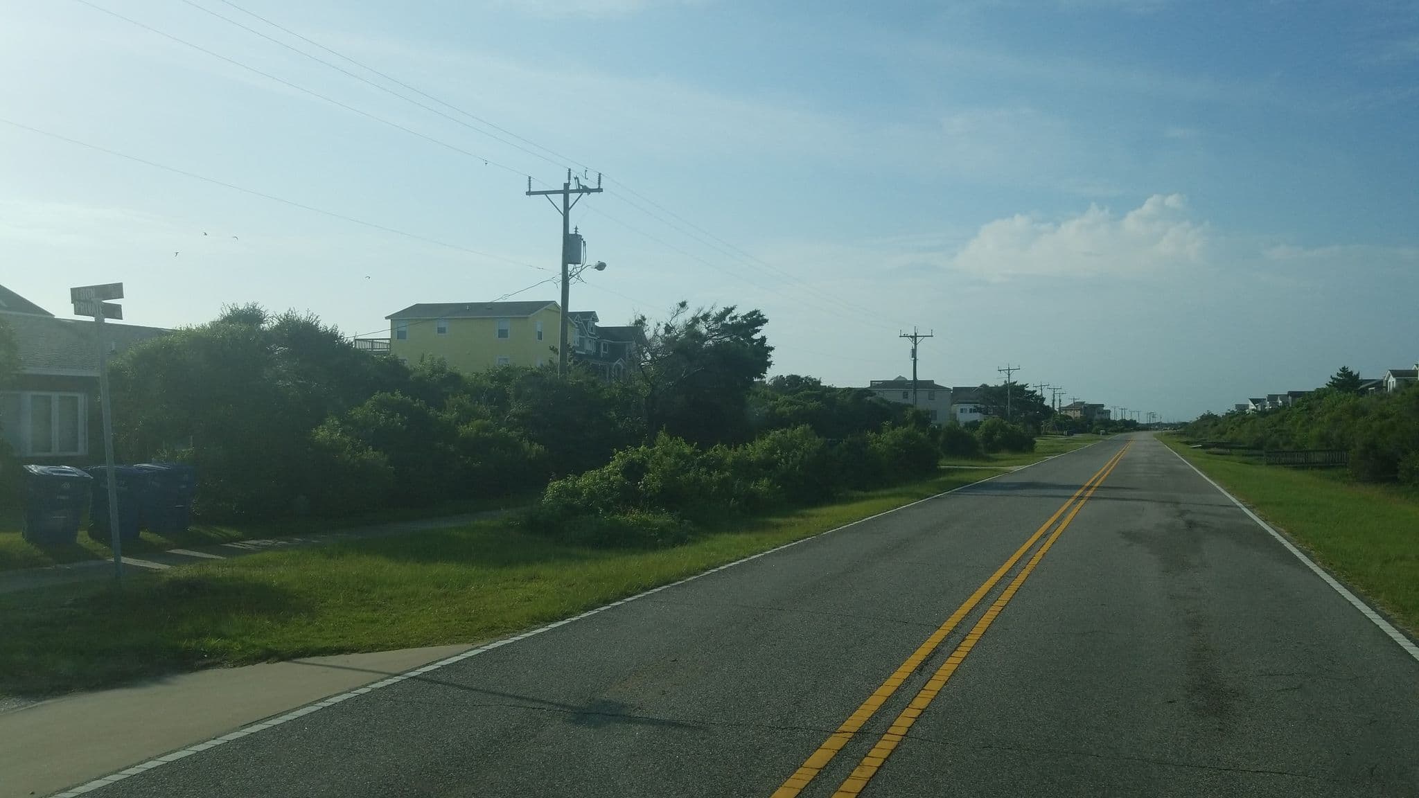 Street view near Loonie Bin, Wanchese — © jbthemilker (CC BY-SA · Mapillary)