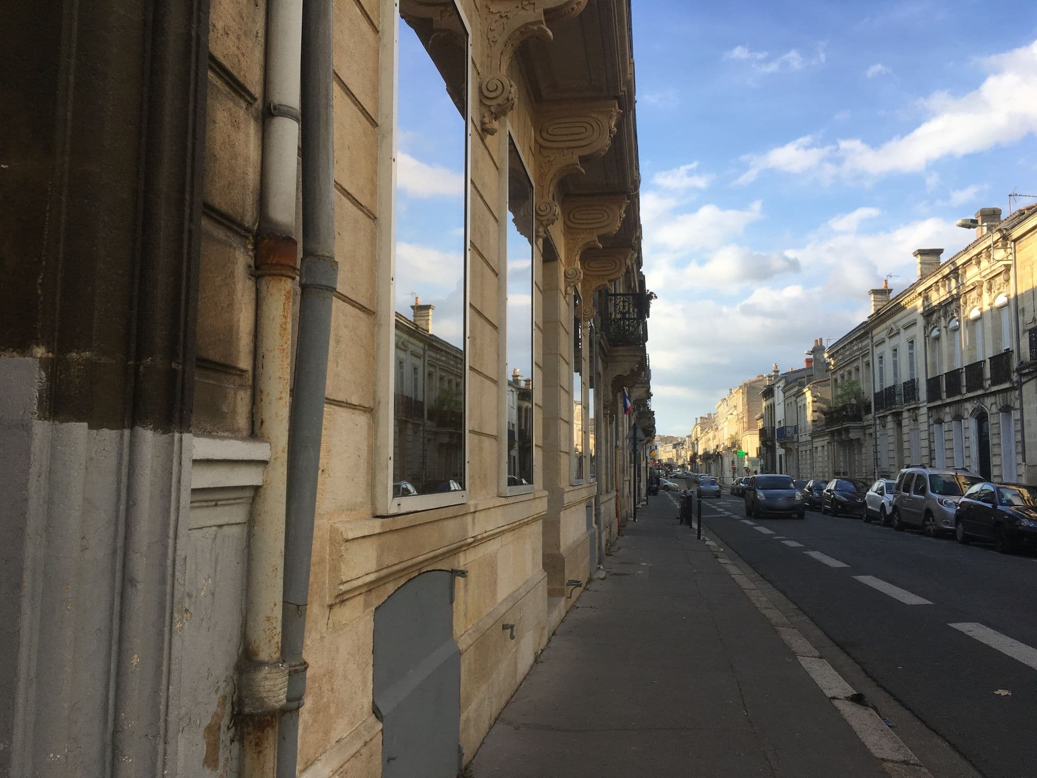 Street view near Jardin du Sequoia, Bordeaux — © chrisbeddow (CC BY-SA · Mapillary)
