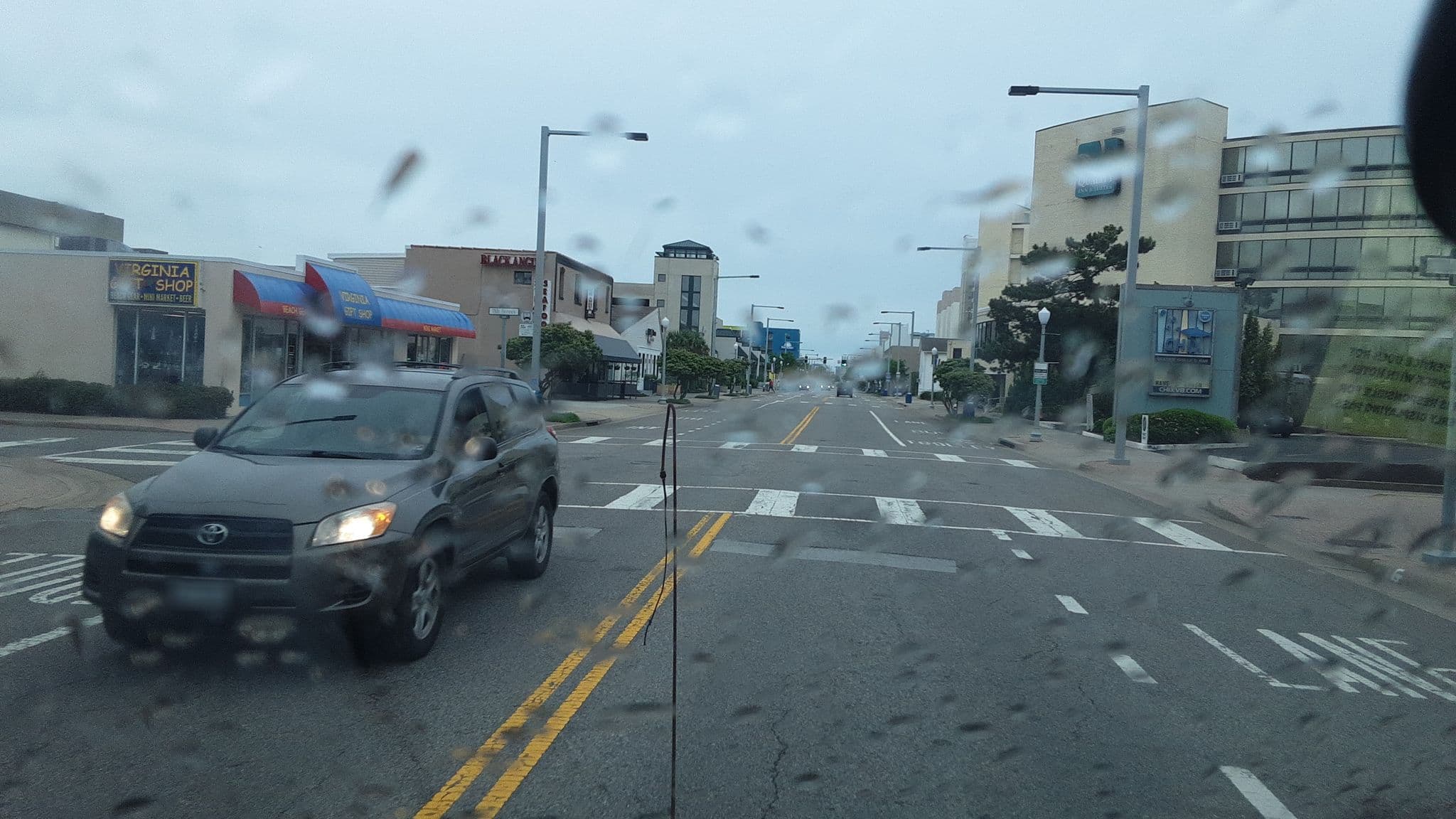 Street view near Virginia Beach, Virginia Beach — © jbthemilker (CC BY-SA · Mapillary)