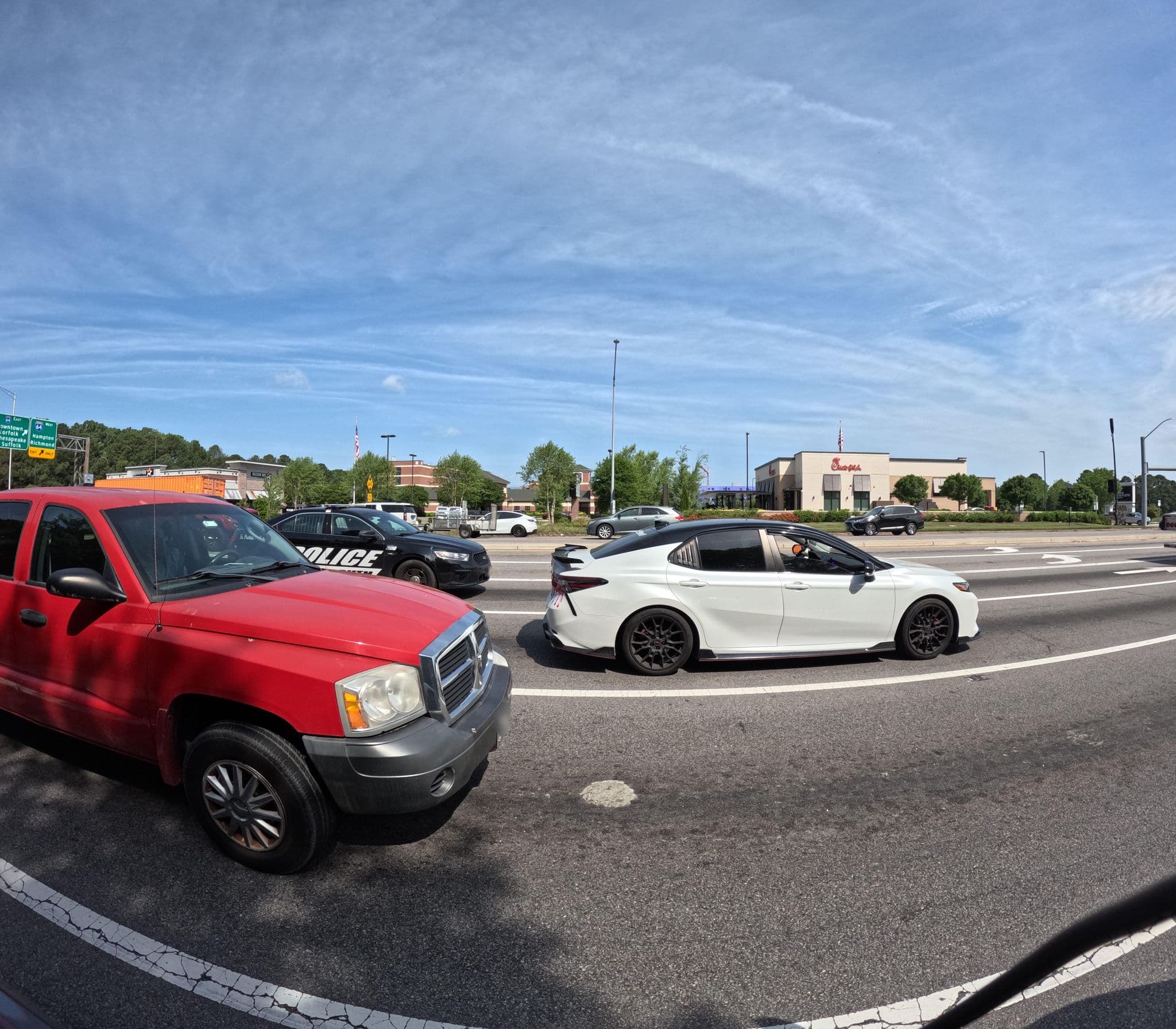 Street view near DrunkieGagaHotelRoom, Norfolk — © vorpalblade (CC BY-SA · Mapillary)