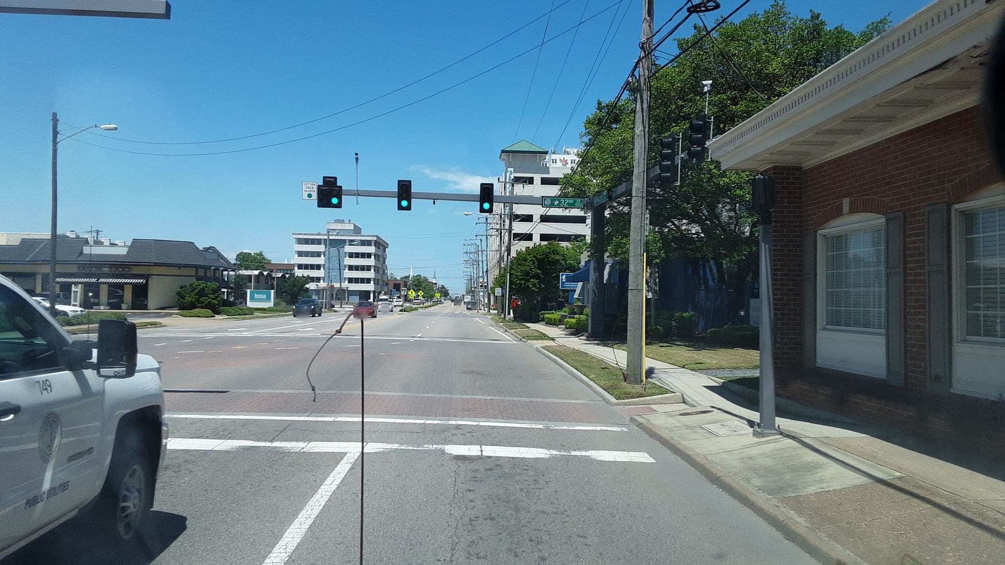 Street view near Ramada MidAtlantic, Virginia Beach — © jbthemilker (CC BY-SA · Mapillary)