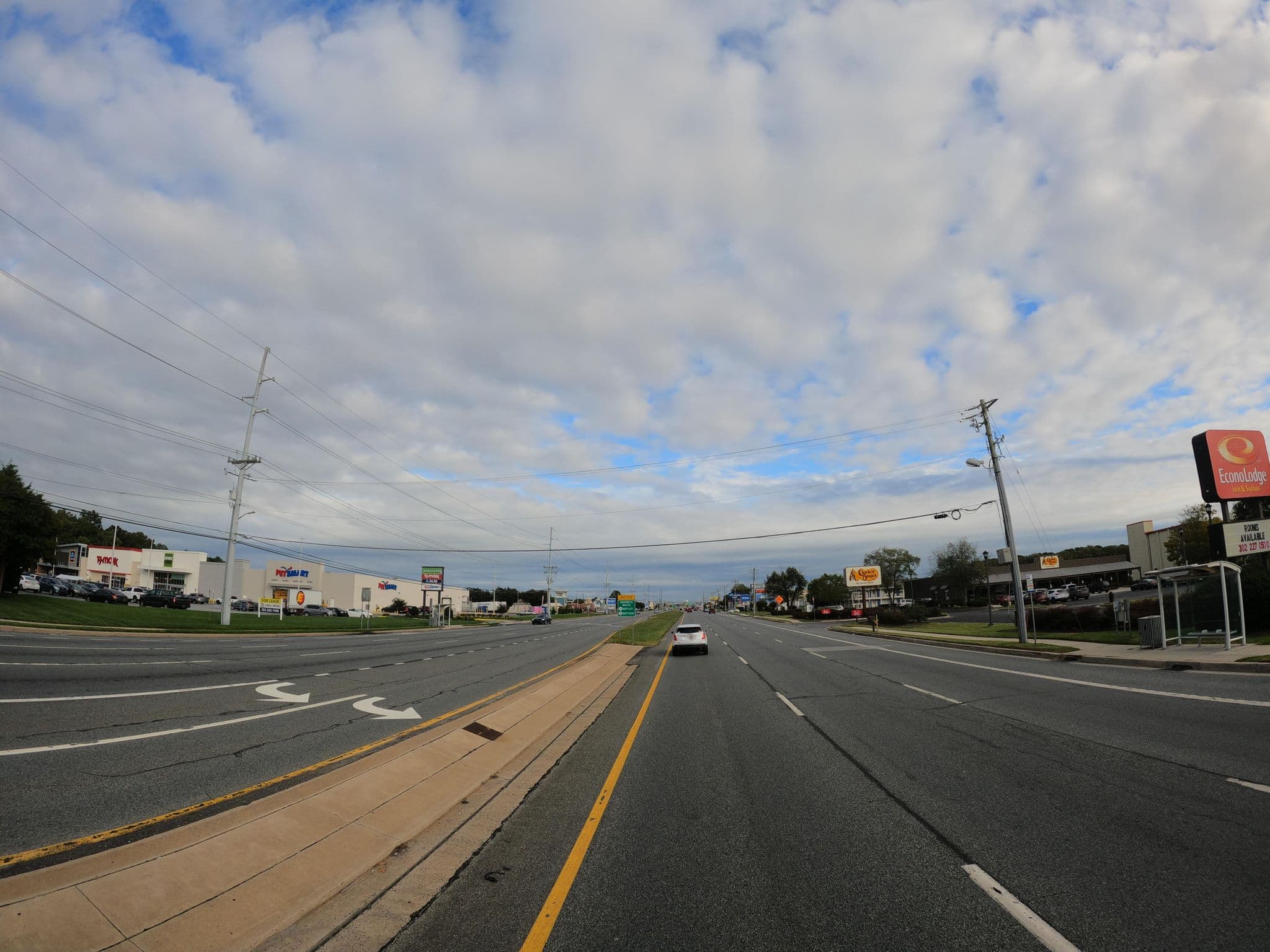 Street view near Sand Castle Motel, Rehoboth Beach — © roadgeek_md99 (CC BY-SA · Mapillary)