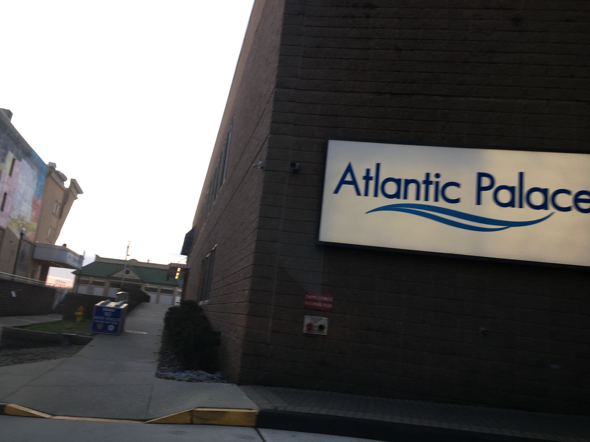 Street view near Atlantic Palace, Atlantic City — © racerx (CC BY-SA · Mapillary)