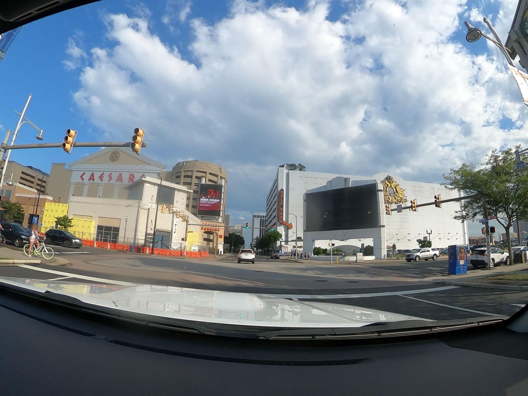 Street view near Showboat Rooftop Poolside, Atlantic City — © raveneye (CC BY-SA · Mapillary)