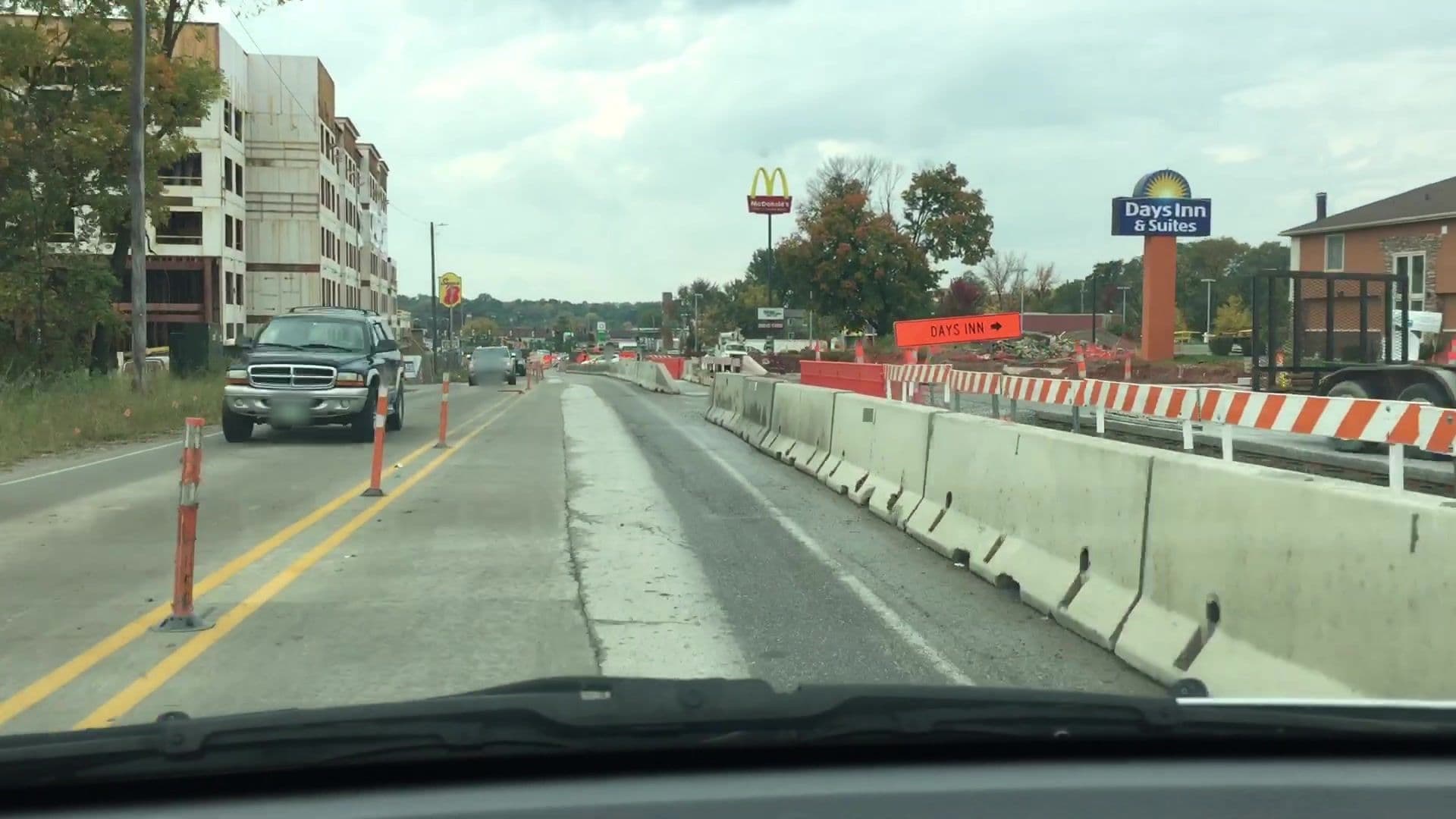 Street view near Big Ten Inn, Coralville — © lvl5 (CC BY-SA · Mapillary)