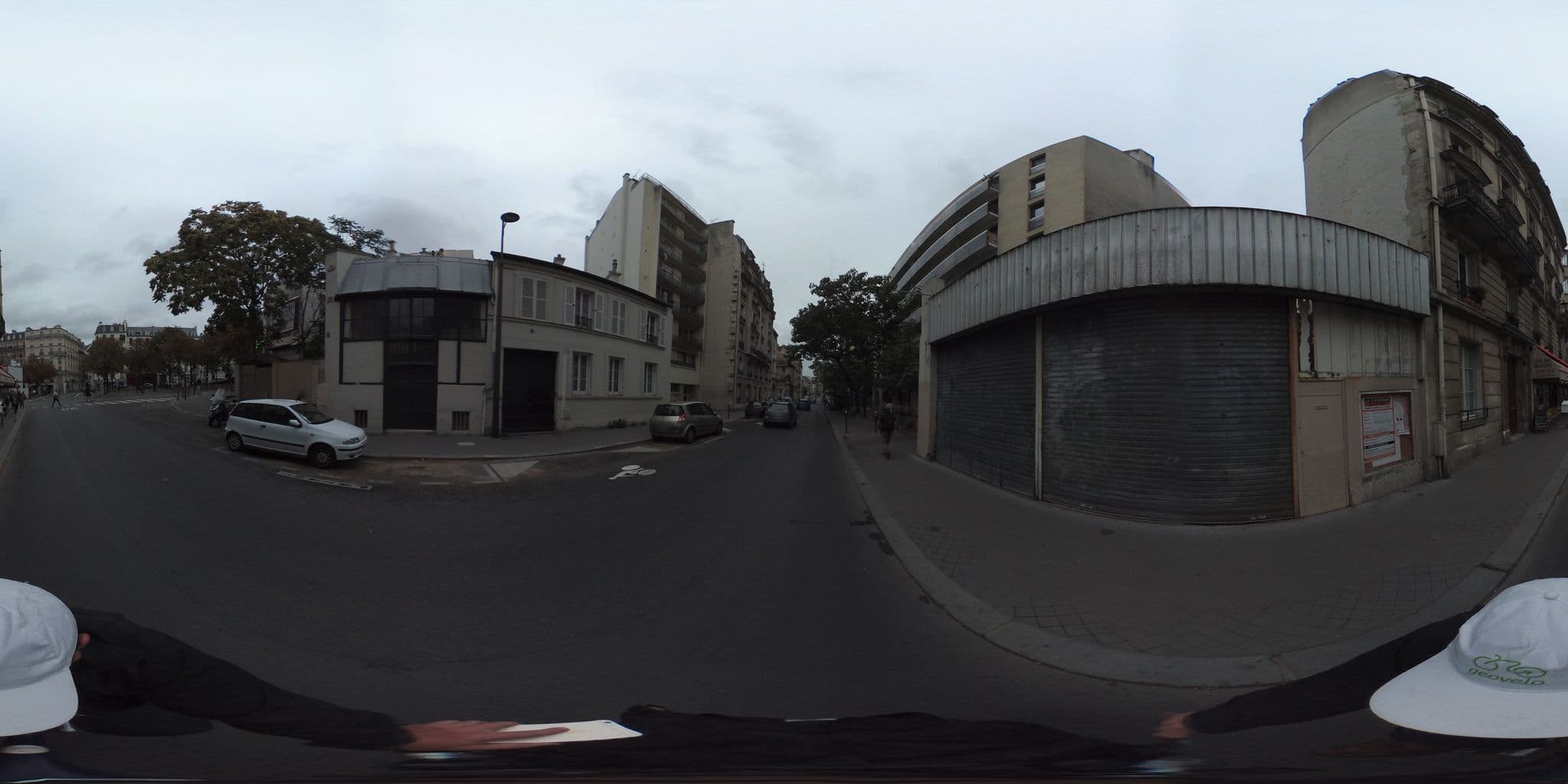 Street view near Hôtel Madrigal, Paris 15 Vaugirard — © geovelo (CC BY-SA · Mapillary)