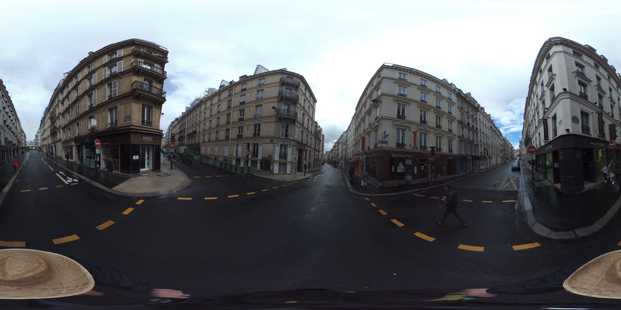 Street view near Hôtel Joséphine, Paris 17 Batignolles-Monceau — © geovelo (CC BY-SA · Mapillary)
