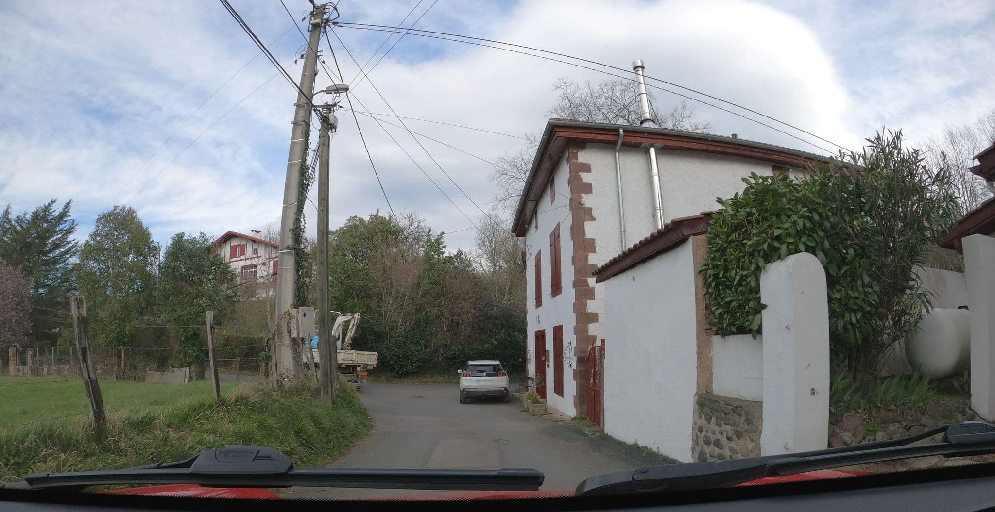 Street view near Maison Donamaria, Saint-Jean-Pied-de-Port — © patchanka (CC BY-SA · Mapillary)