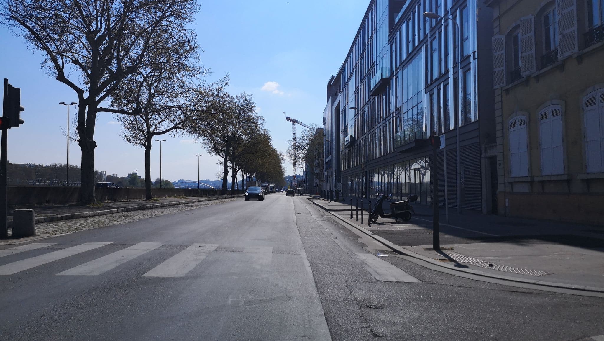 Street view near Hôtel Ibis Budget Lyon Confluence, Lyon 02 — © blueberry (CC BY-SA · Mapillary)
