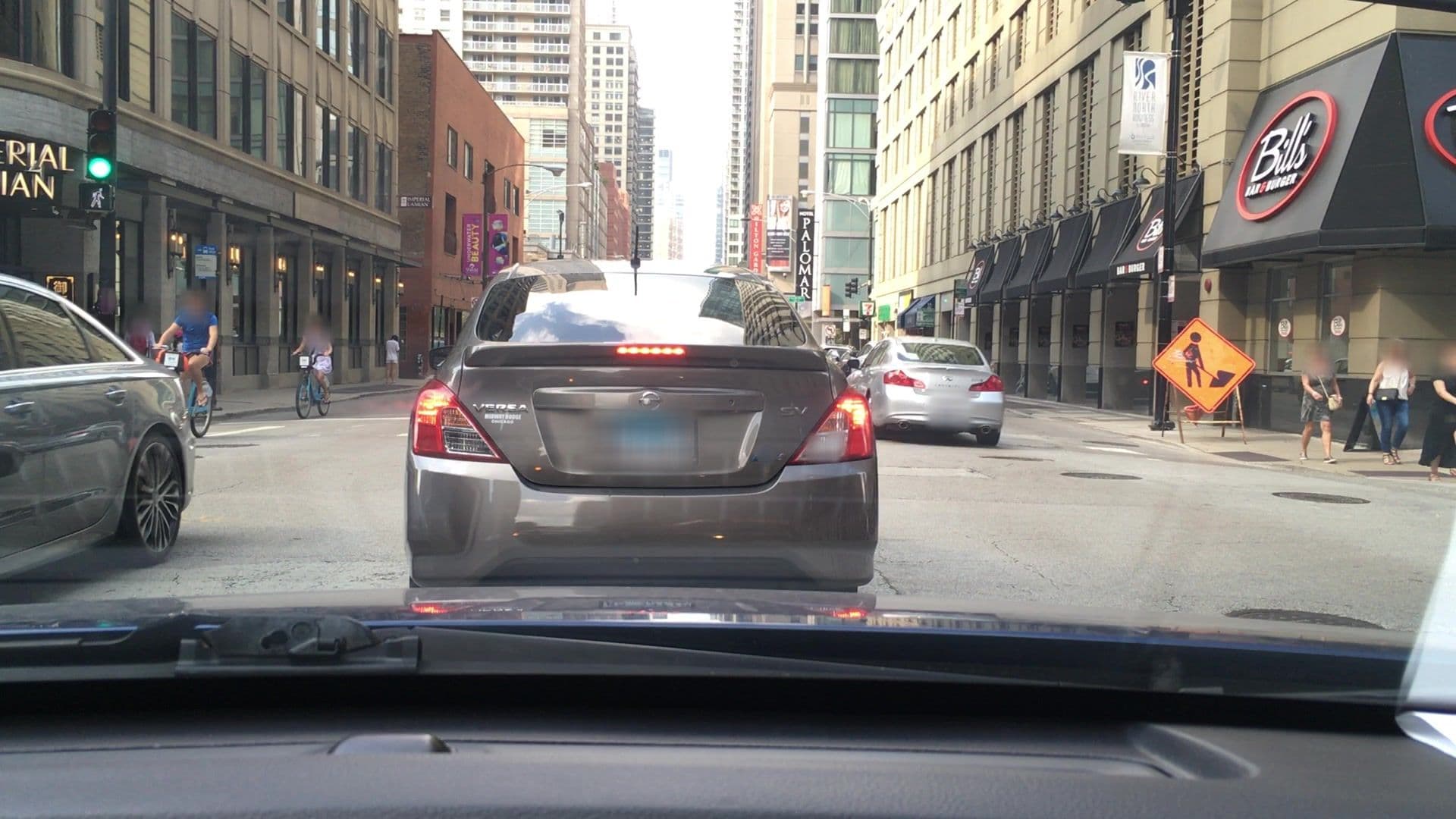 Street view near Pool and Spa, Chicago Loop — © lvl5 (CC BY-SA · Mapillary)