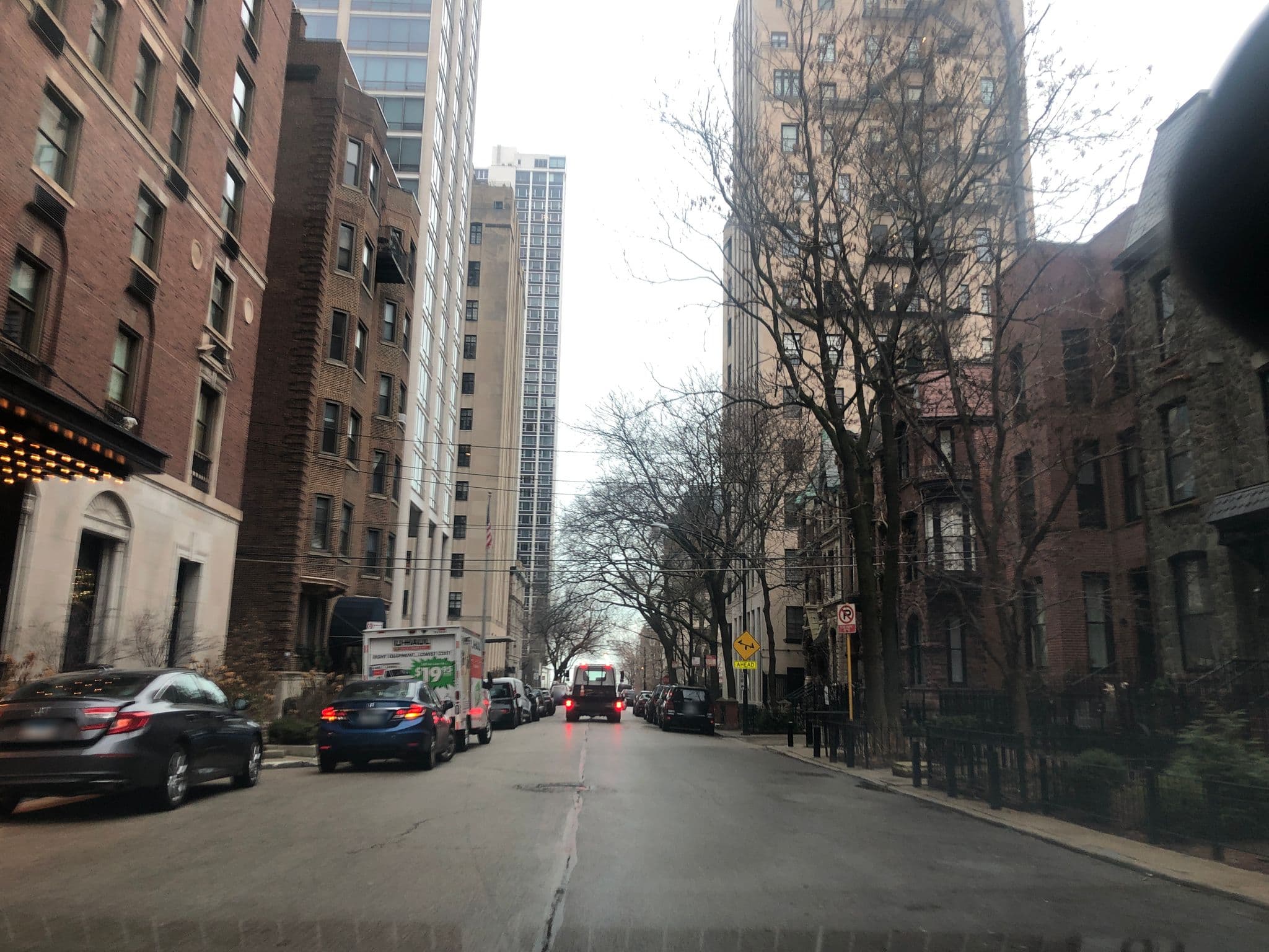 Street view near Ambassador Chicago, Near North Side — © glendachagas (CC BY-SA · Mapillary)