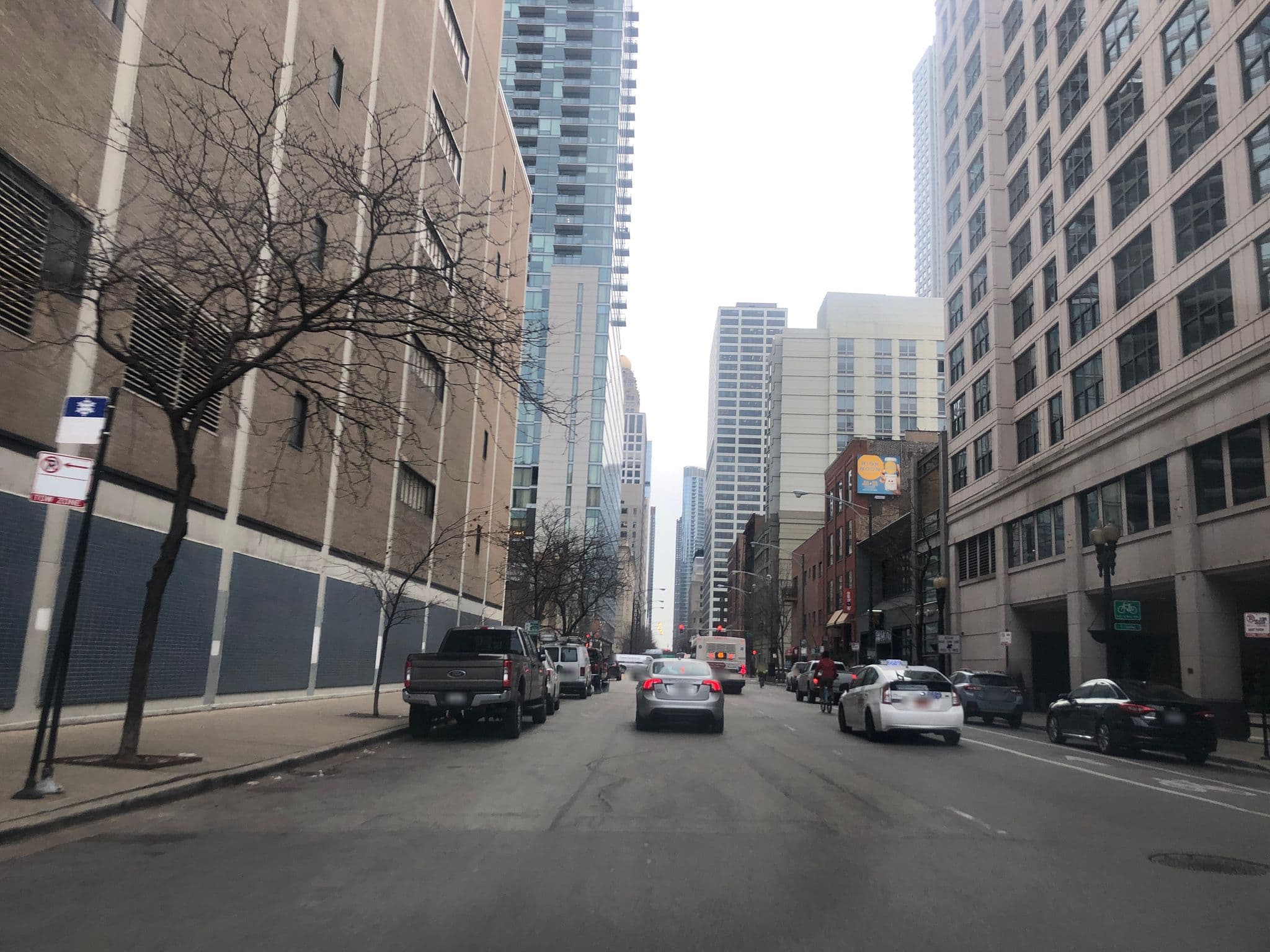 Street view near Hampton Inn Breakfast, Chicago Loop — © glendachagas (CC BY-SA · Mapillary)