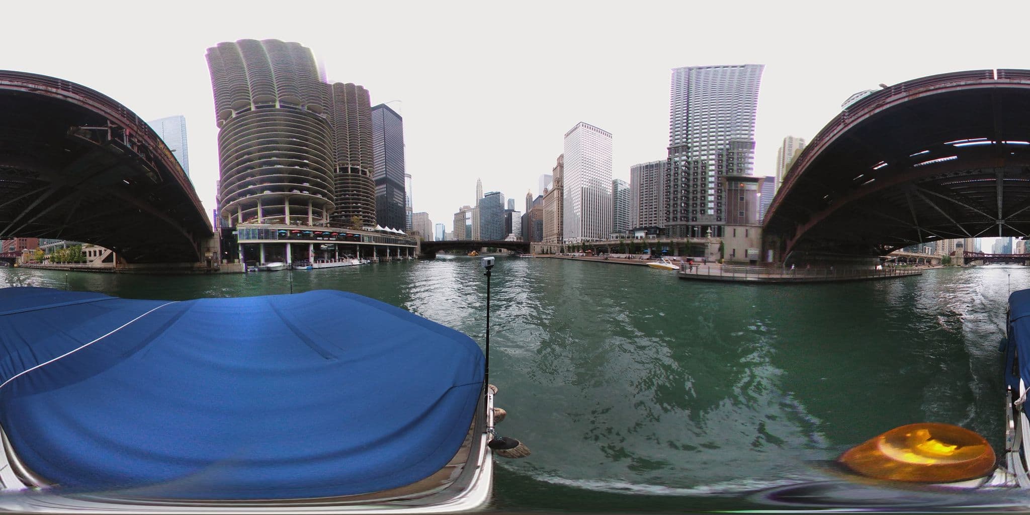 Street view near Fish Hotel, Chicago Loop — © cookry (CC BY-SA · Mapillary)