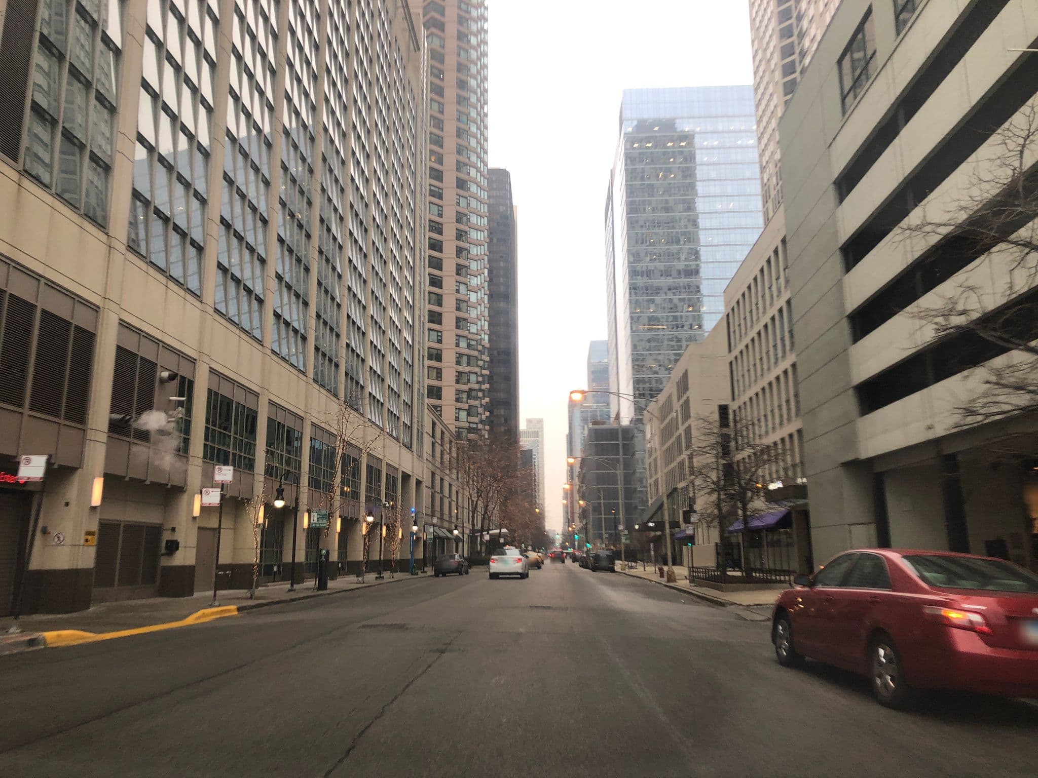 Street view near W Chicago - Lakeshore, Near North Side — © glendachagas (CC BY-SA · Mapillary)