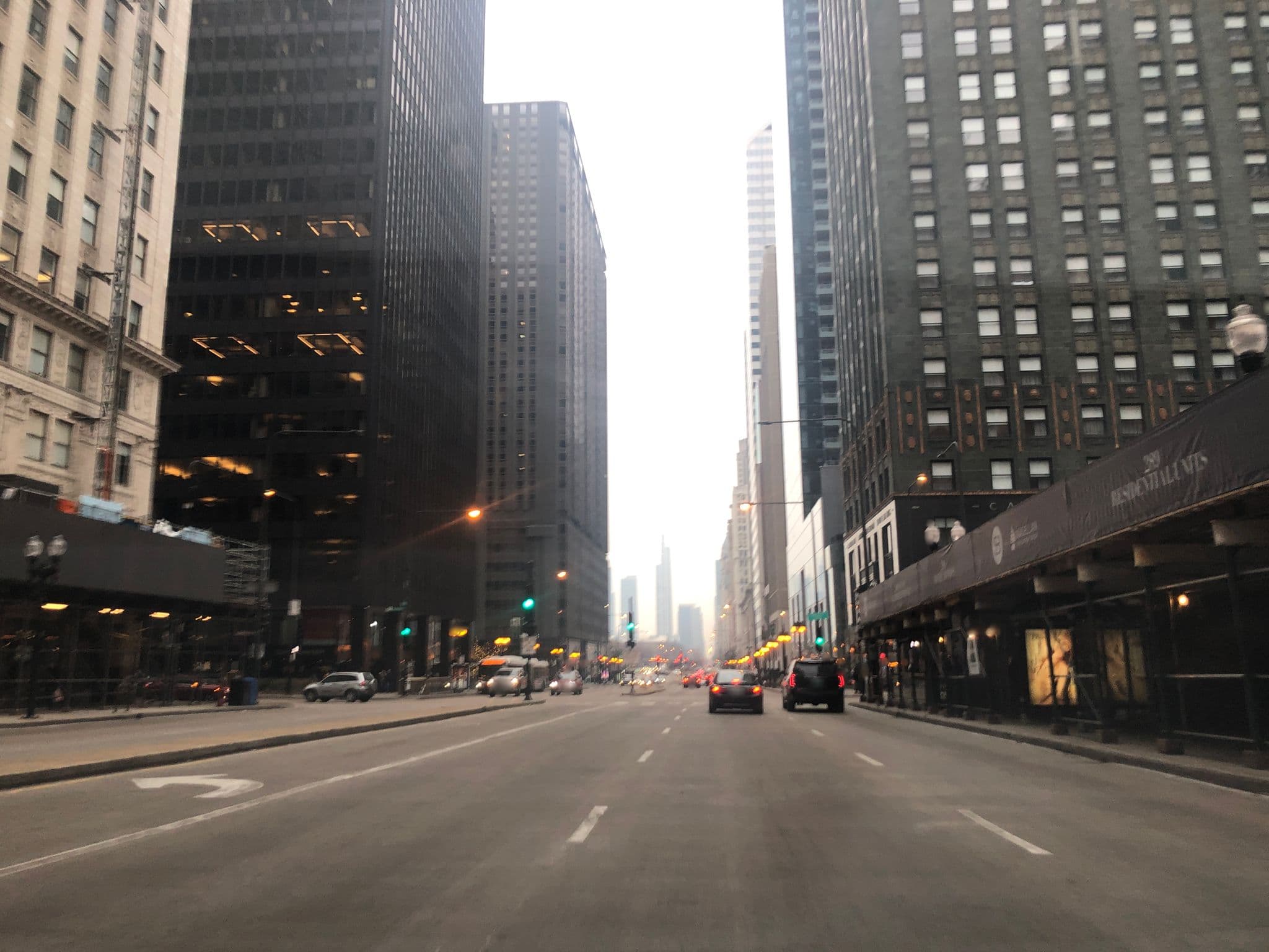 Street view near Comfort Suites Front Desk, Chicago Loop — © glendachagas (CC BY-SA · Mapillary)