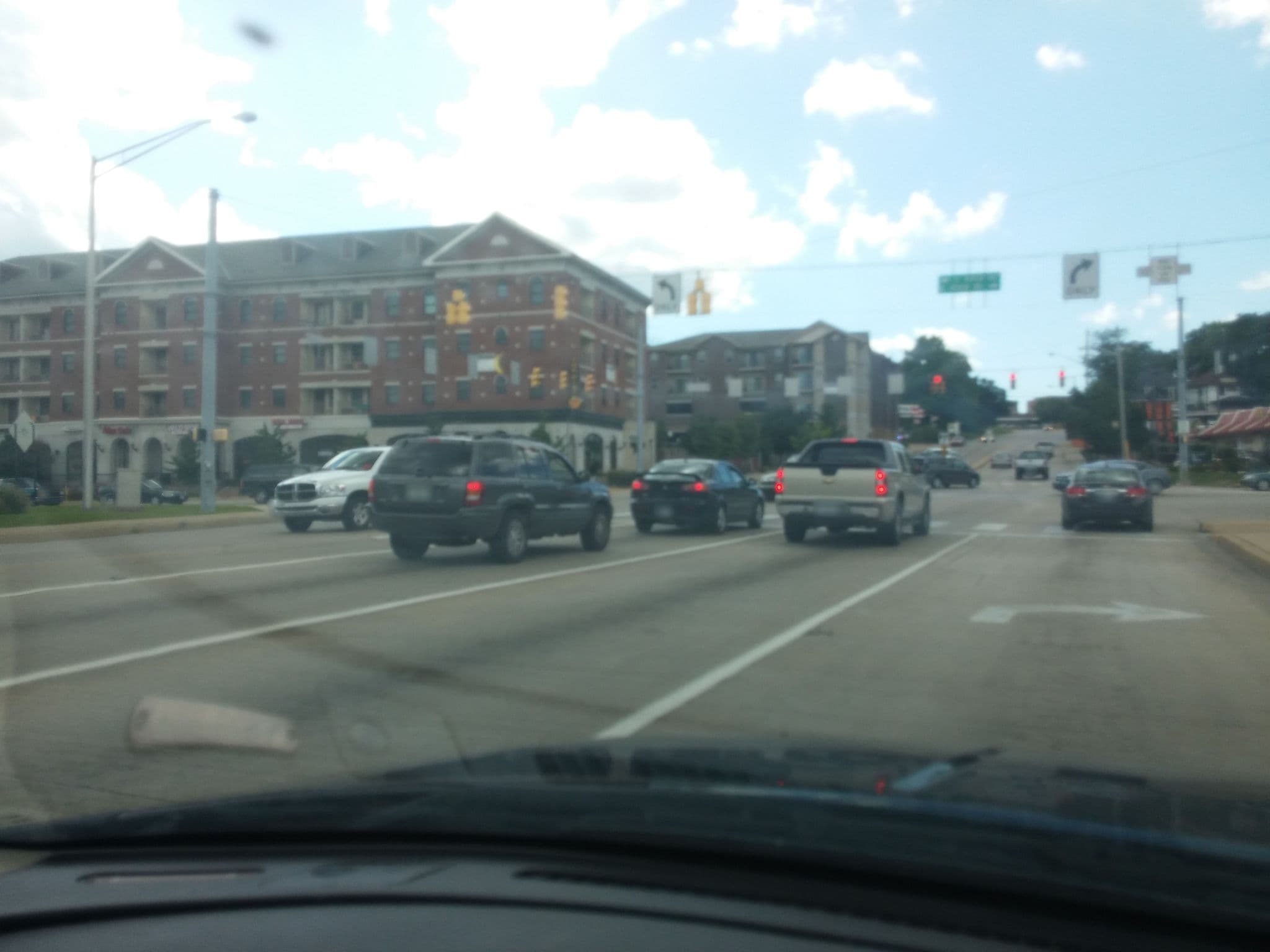 Street view near Campus Inn, West Lafayette — © xok (CC BY-SA · Mapillary)