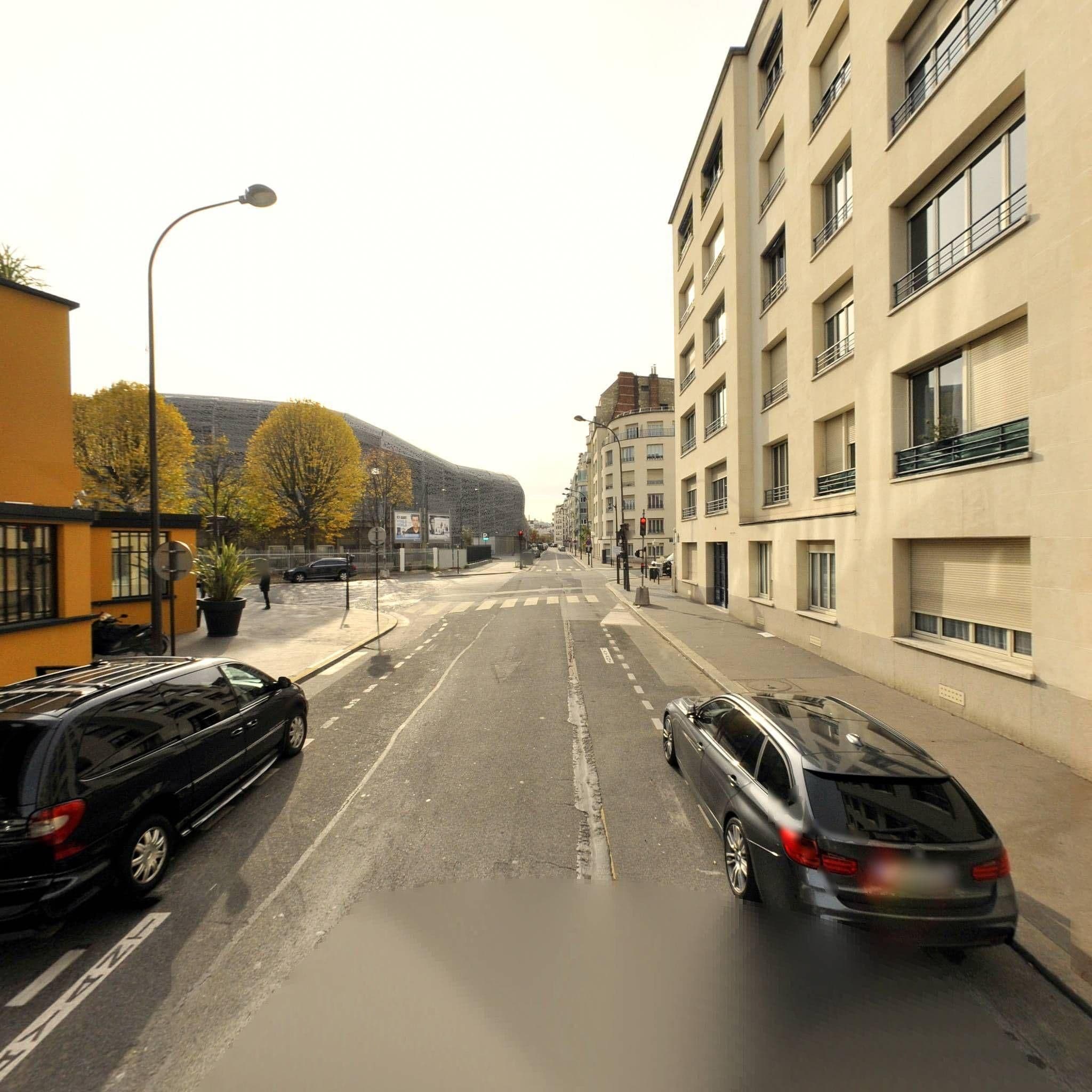 Street view near Molitor, Boulogne-Billancourt — © mappy_sa (CC BY-SA · Mapillary)