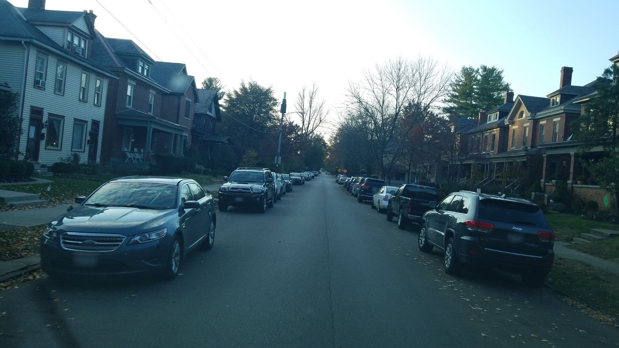 Street view near Viva's Guesthouse, Columbus — © jbthemilker (CC BY-SA · Mapillary)