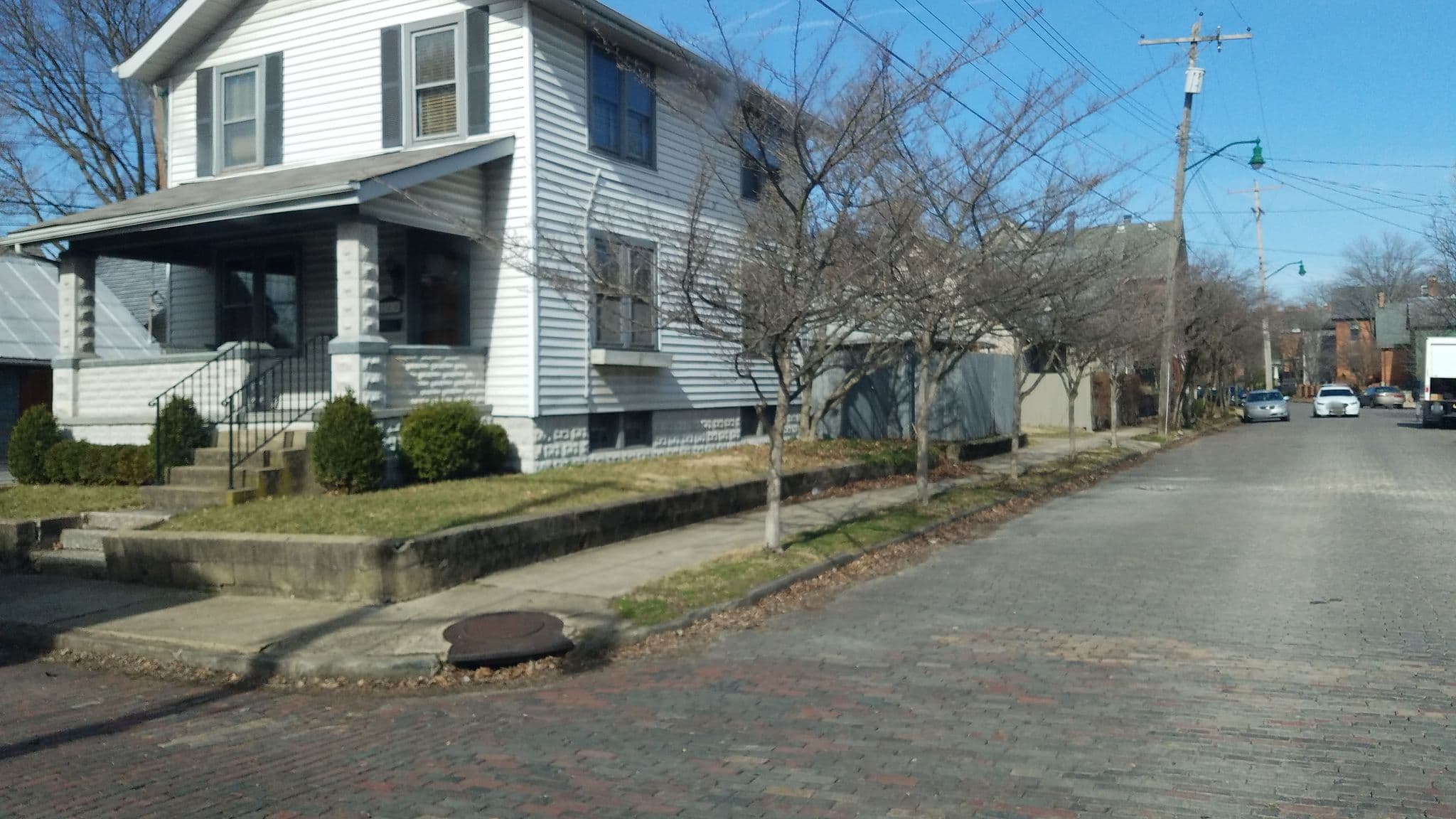 Street view near House of Benetton, Columbus — © jbthemilker (CC BY-SA · Mapillary)
