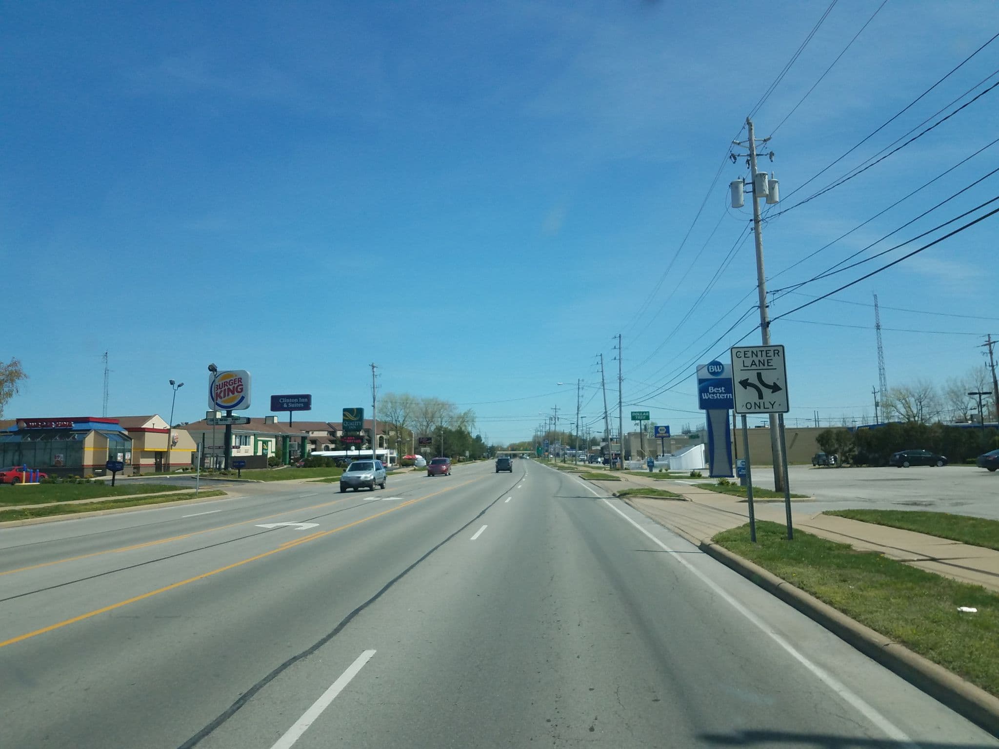 Street view near Super 8, Port Clinton — © jbthemilker (CC BY-SA · Mapillary)