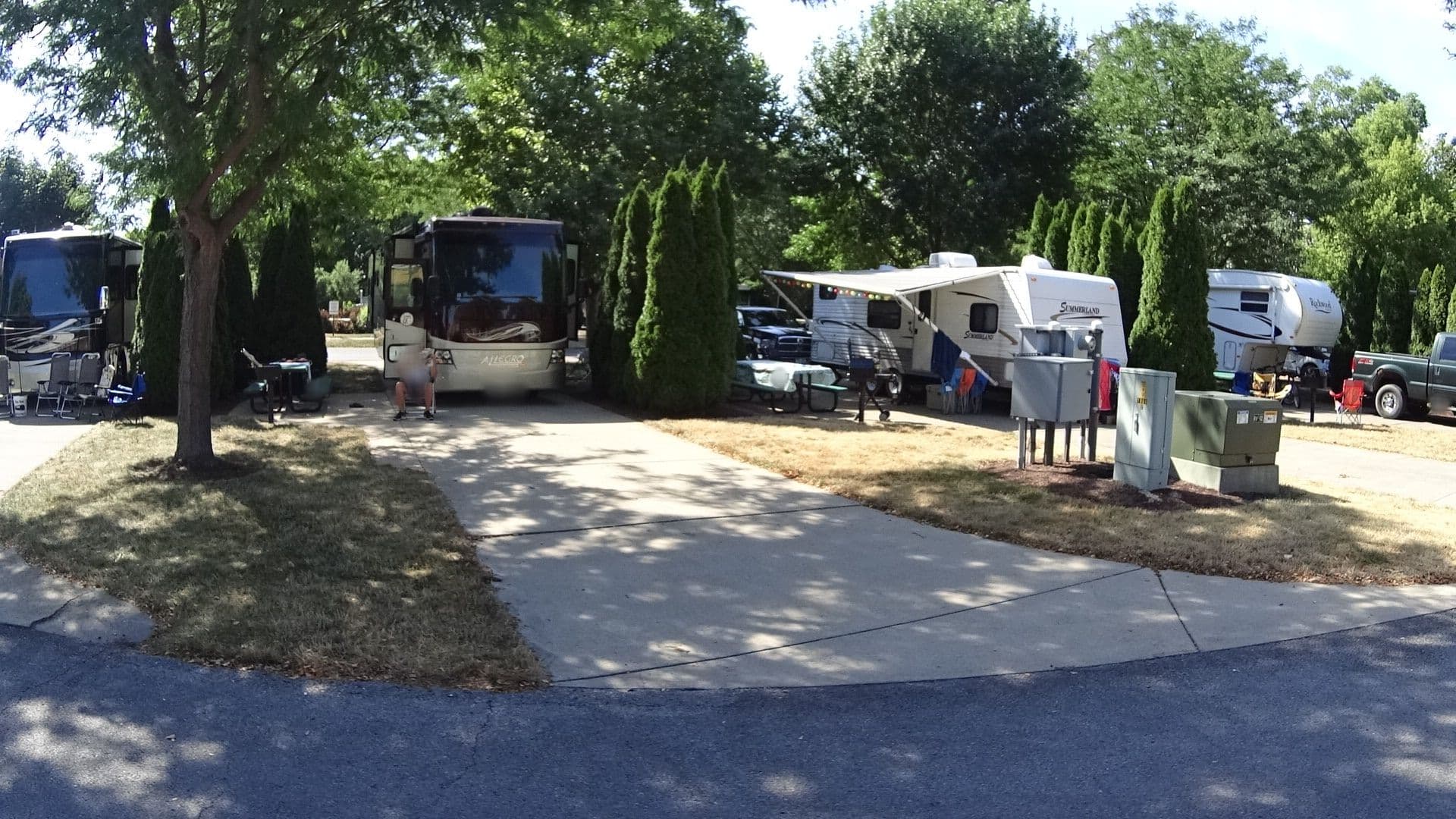Street view near Lighthouse Point, Sandusky — © mwroblewski (CC BY-SA · Mapillary)