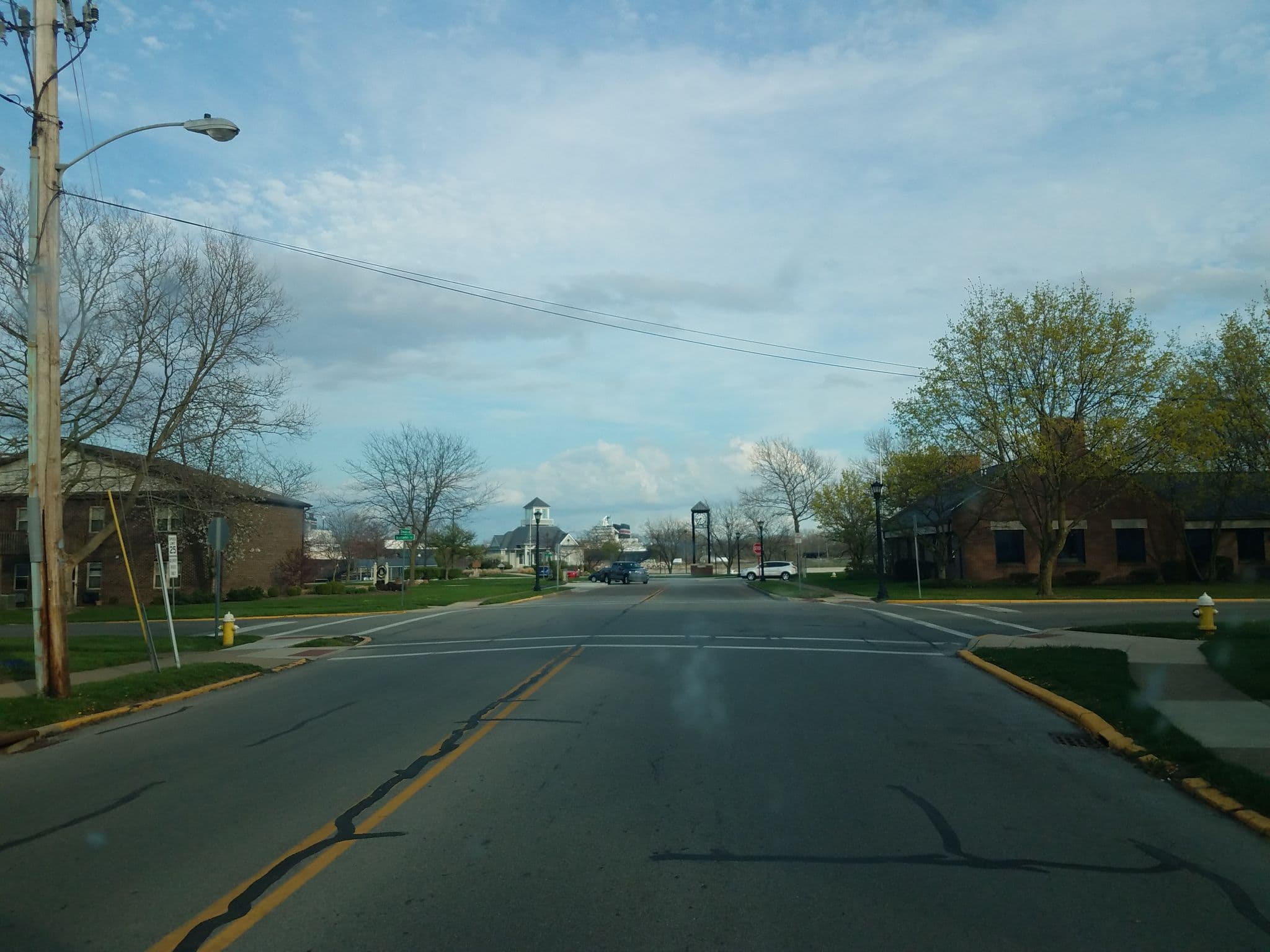 Street view near Lake Erie, Sandusky — © jbthemilker (CC BY-SA · Mapillary)