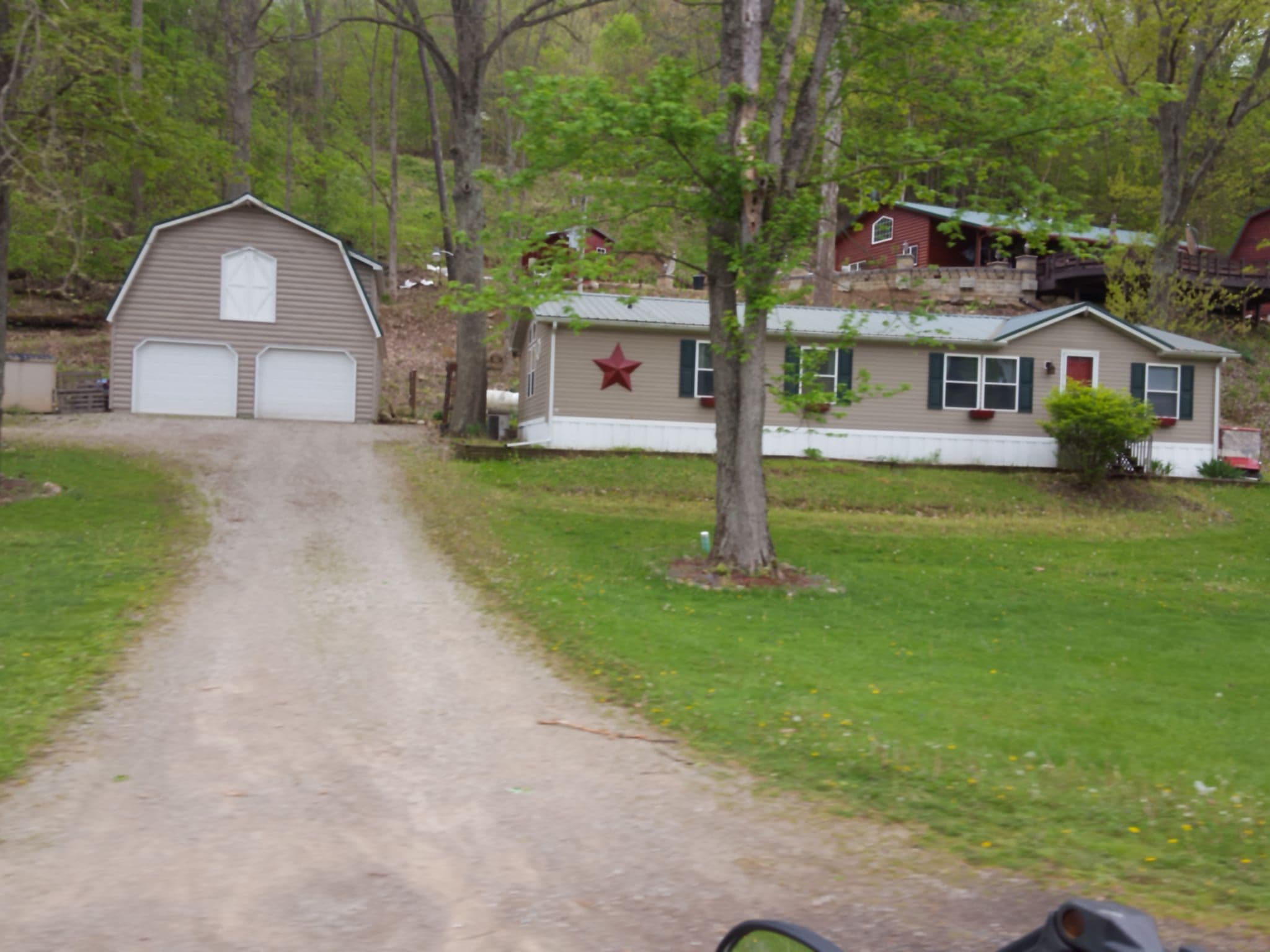 Street view near Wally World Riverside Resort, Loudonville — © jbthemilker (CC BY-SA · Mapillary)