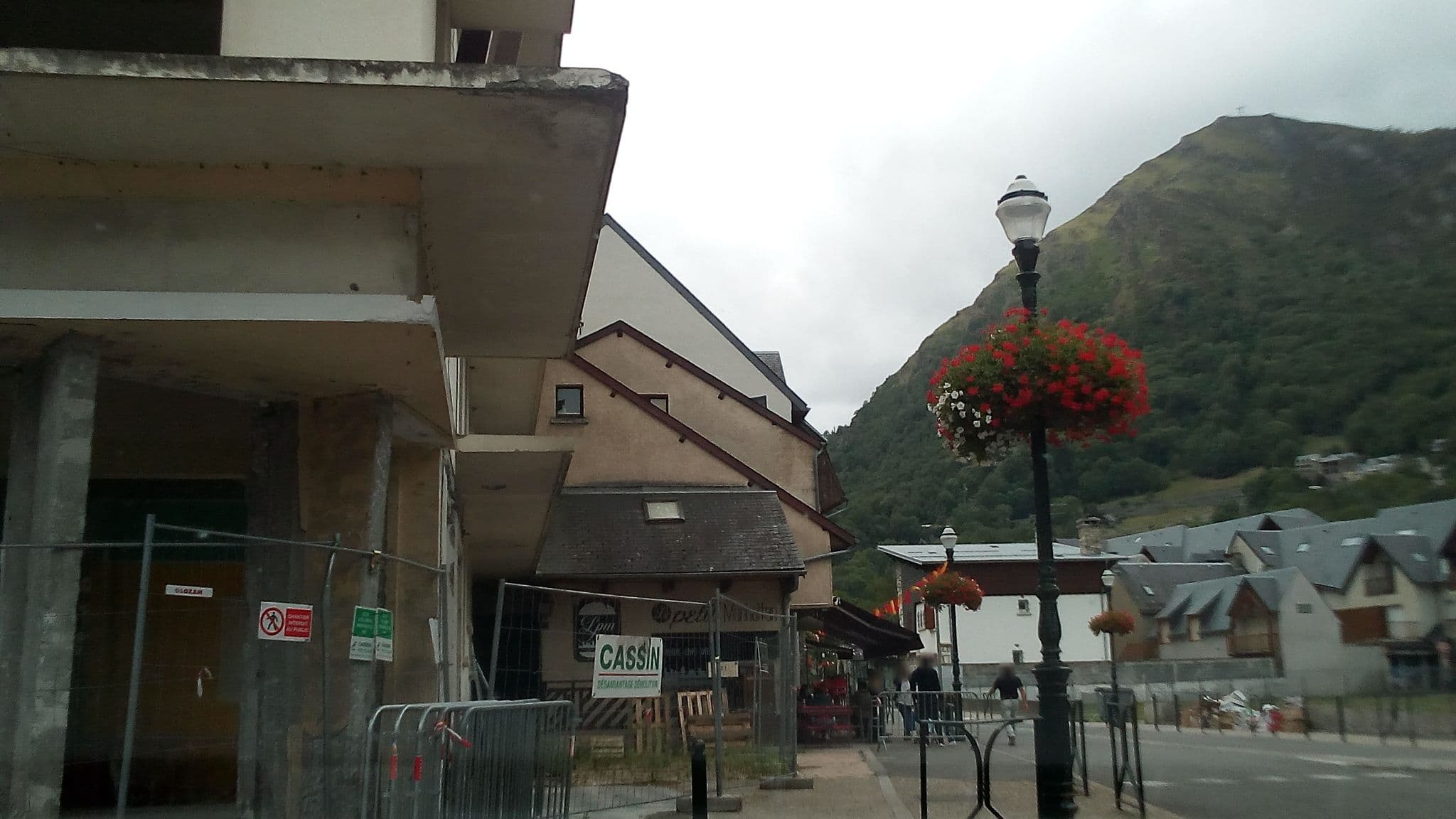Street view near La Pergola, Saint-Lary-Soulan — © atabaraud (CC BY-SA · Mapillary)