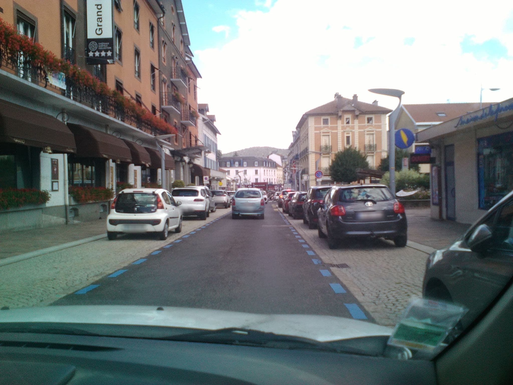 Street view near Le Grand Hôtel & Spa, Gérardmer — © blap (CC BY-SA · Mapillary)