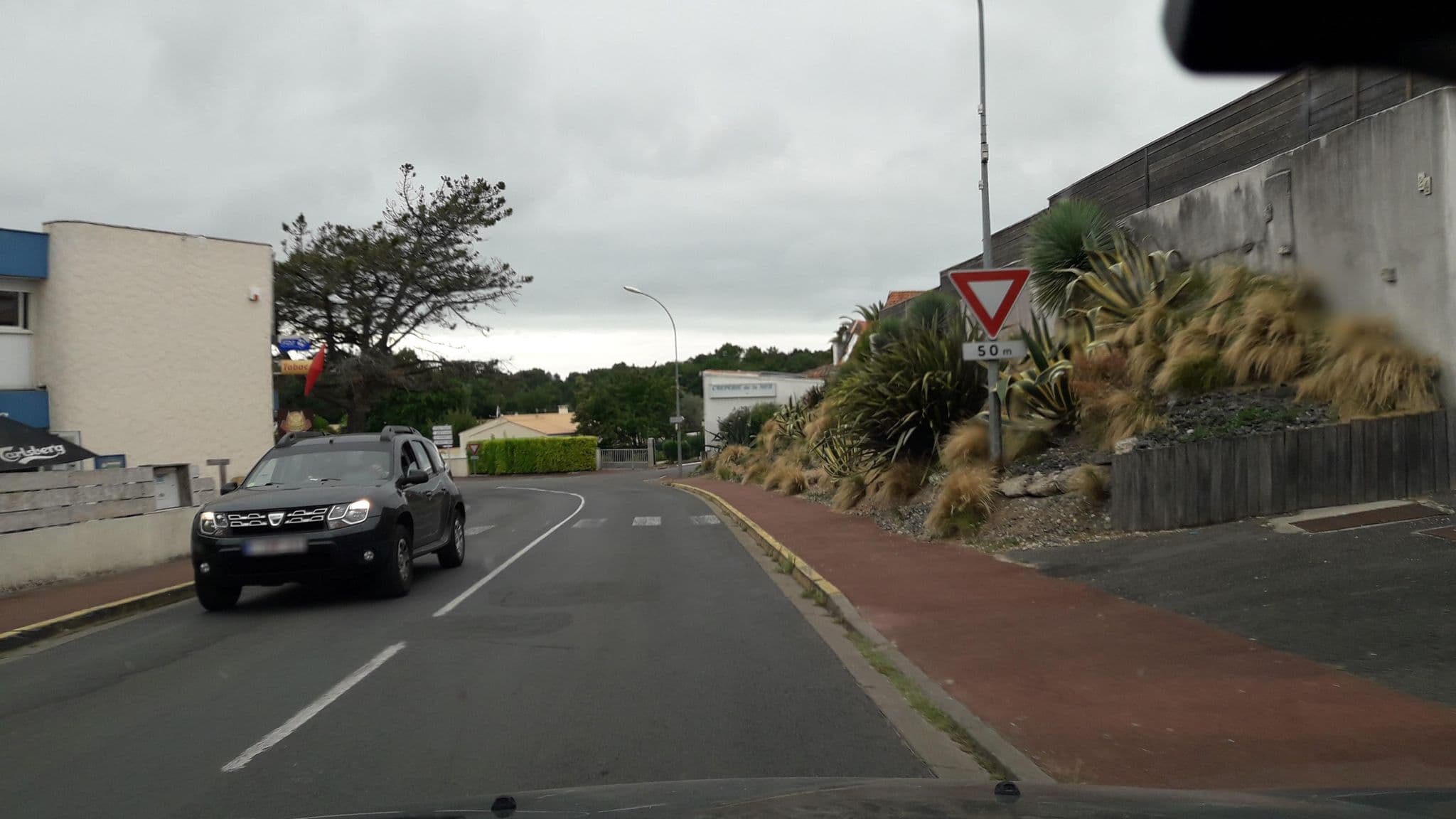 Street view near Hötel Océan & Forêt, Les Mathes — © eric_s (CC BY-SA · Mapillary)