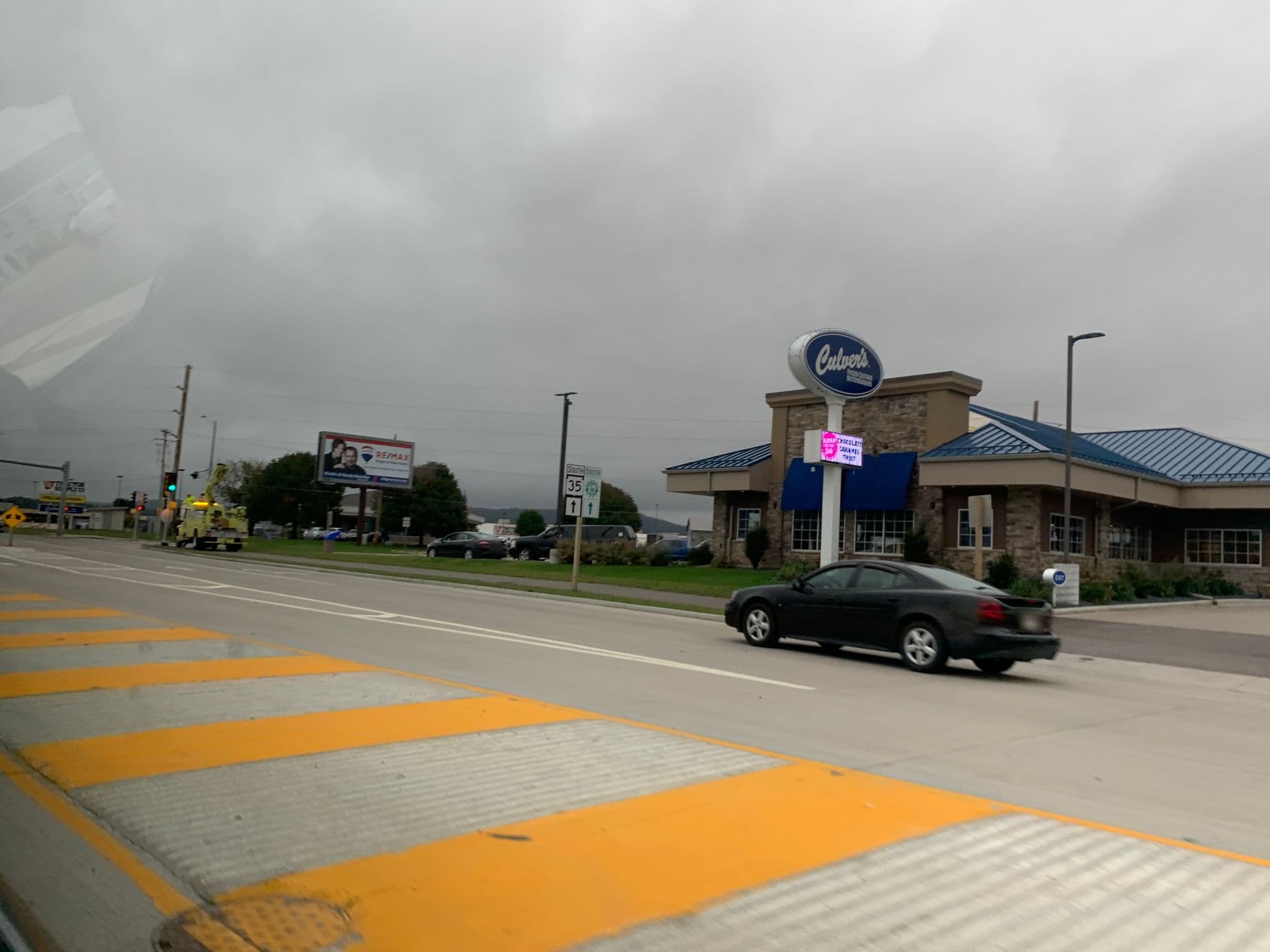 Street view near Wyndham Hotels & Resorts, Prairie du Chien — © z0rg (CC BY-SA · Mapillary)
