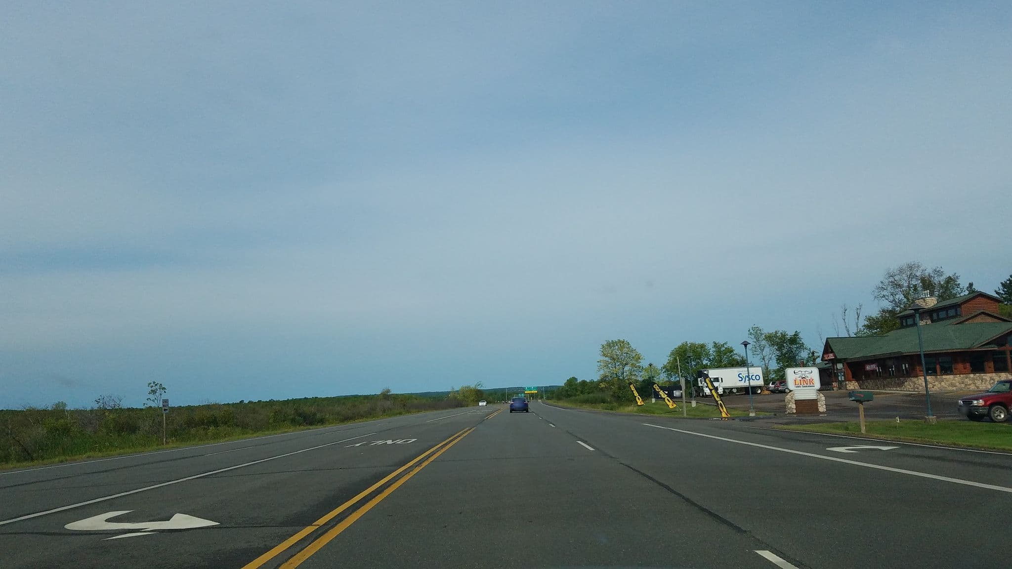 Street view near Ashland Lake Superior Lodge, Washburn — © noliver (CC BY-SA · Mapillary)