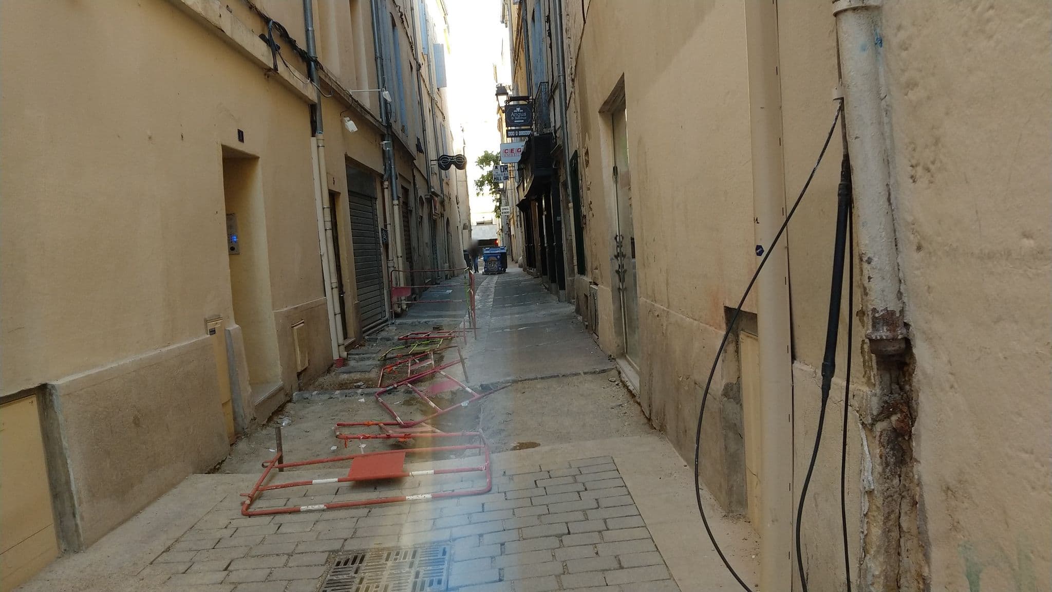 Street view near Hôtel Majestic, Montpellier — © polyglot (CC BY-SA · Mapillary)
