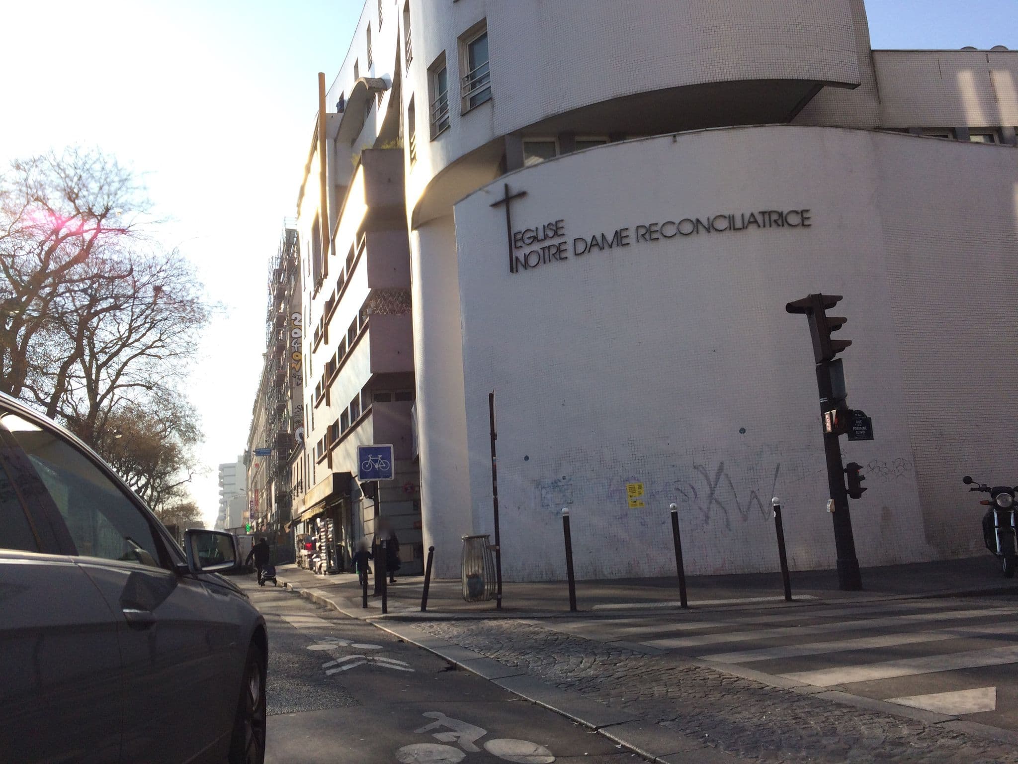 Street view near The People, Folie Méricourt — © troch (CC BY-SA · Mapillary)