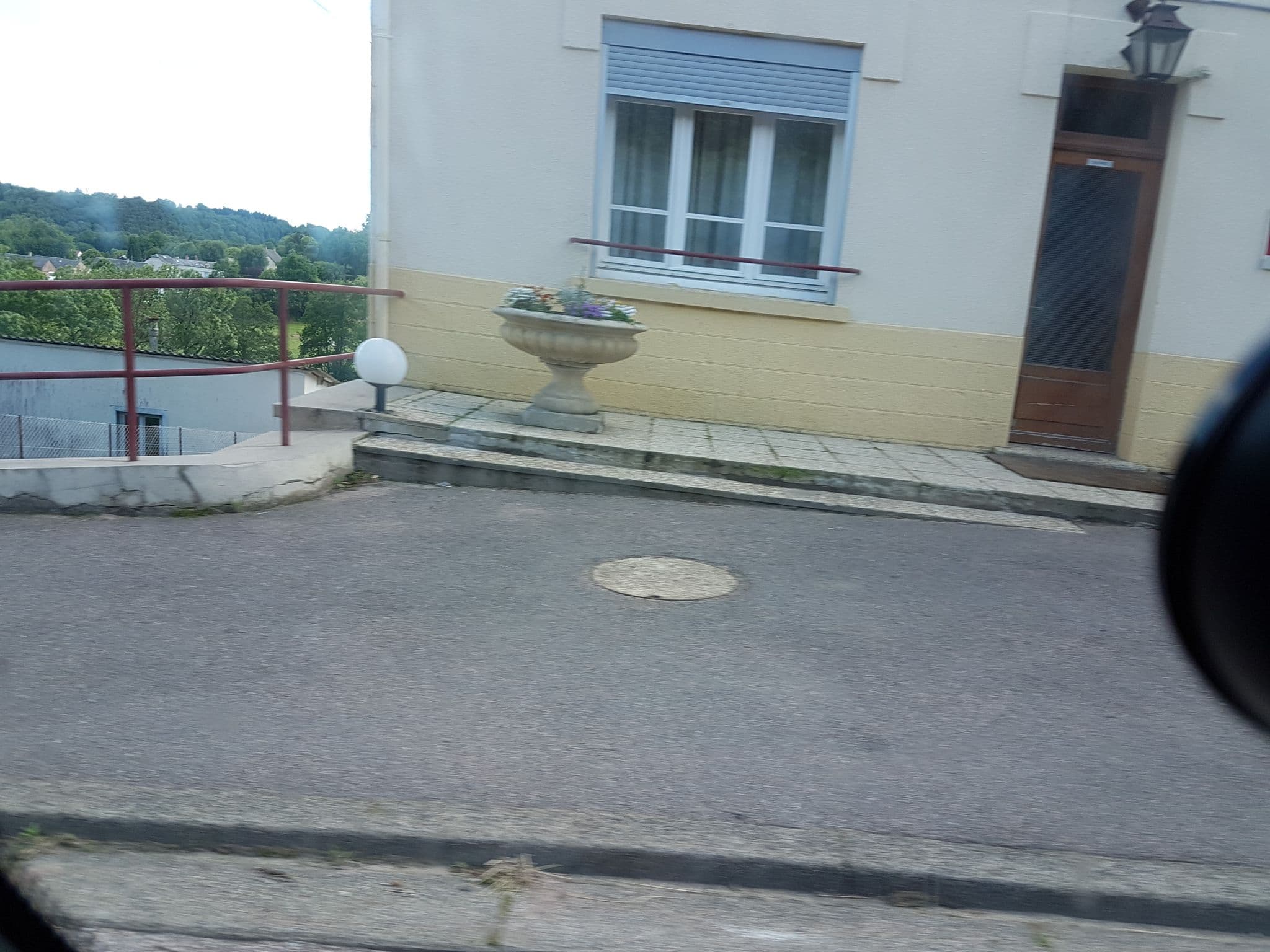 Street view near Hôtel L'Annexe, Saulieu — © mapfool (CC BY-SA · Mapillary)