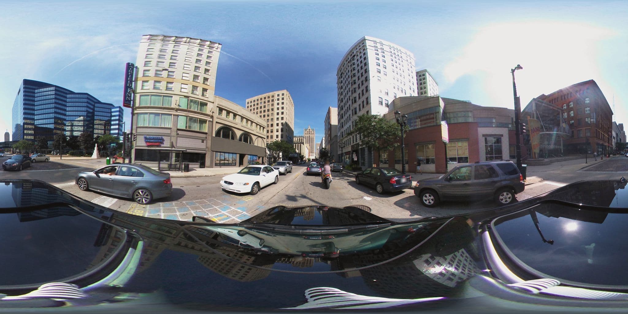Street view near Best Western Inn Towne Hotel, Milwaukee — © cwmke (CC BY-SA · Mapillary)
