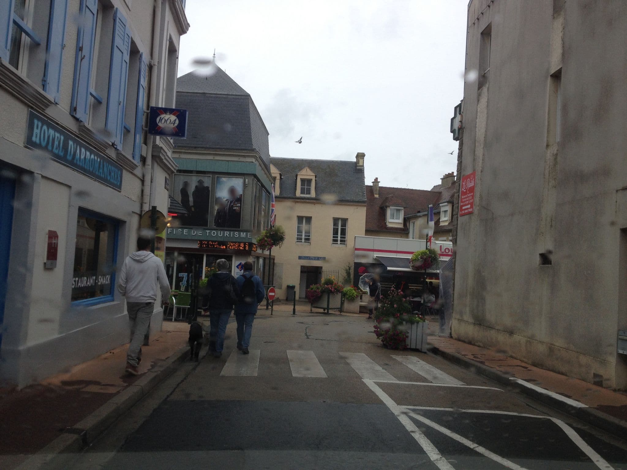 Street view near Hôtel d'Arromanches, Ver-sur-Mer — © jglacerda (CC BY-SA · Mapillary)
