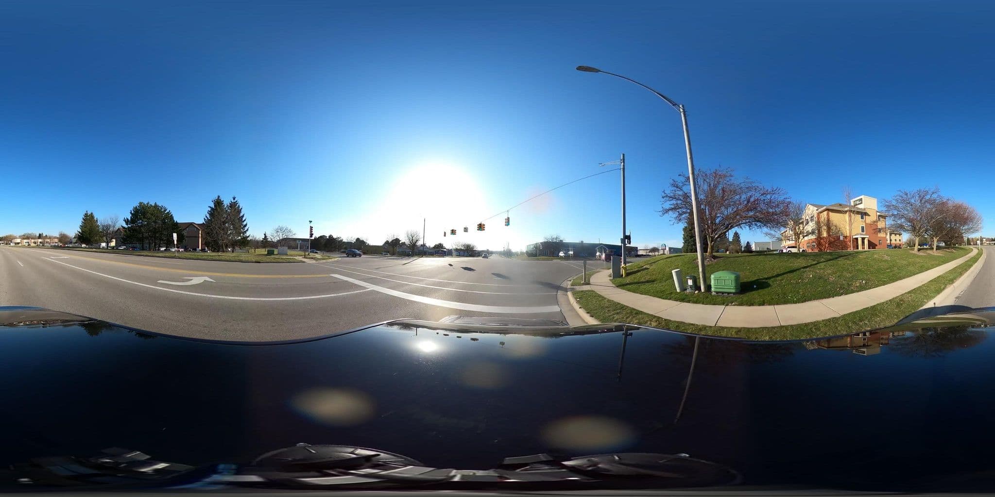 Street view near Complimentary Breakfast, East Grand Rapids — © treestryder (CC BY-SA · Mapillary)