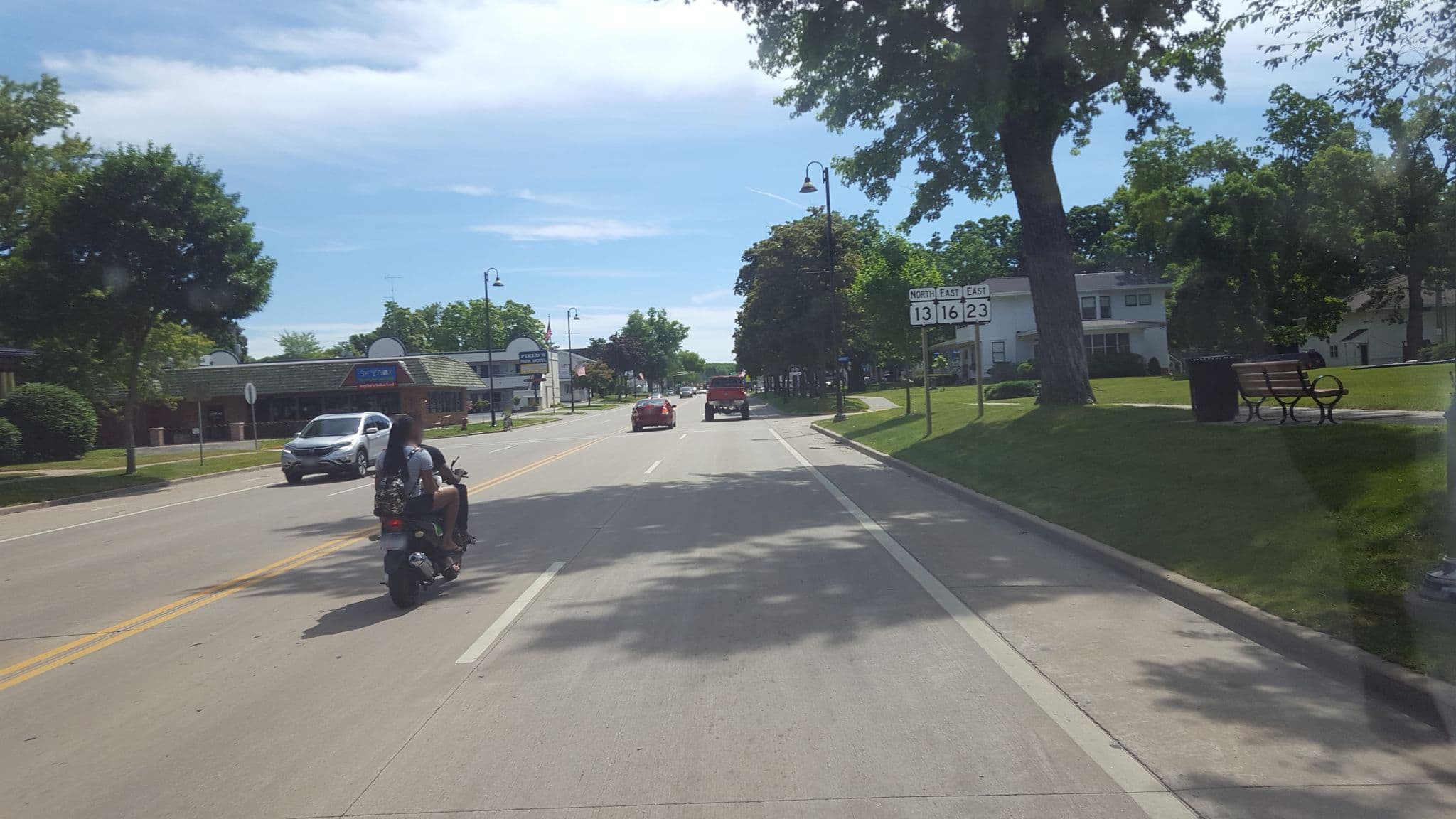 Street view near the gables, Wisconsin Dells — © jbthemilker (CC BY-SA · Mapillary)