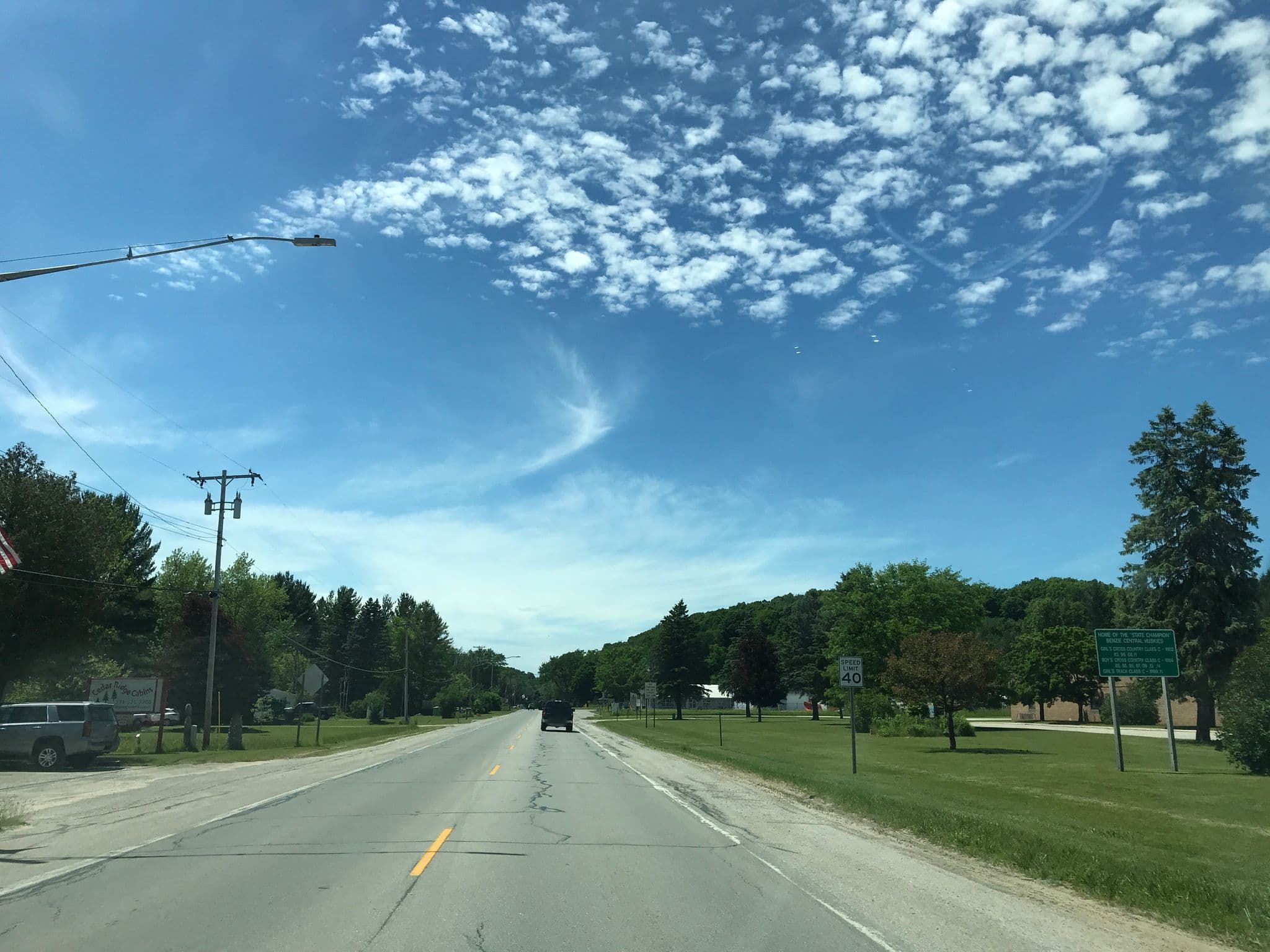 Street view near Cedar Ridge Cabins, Greilickville — © motomurphyadv (CC BY-SA · Mapillary)