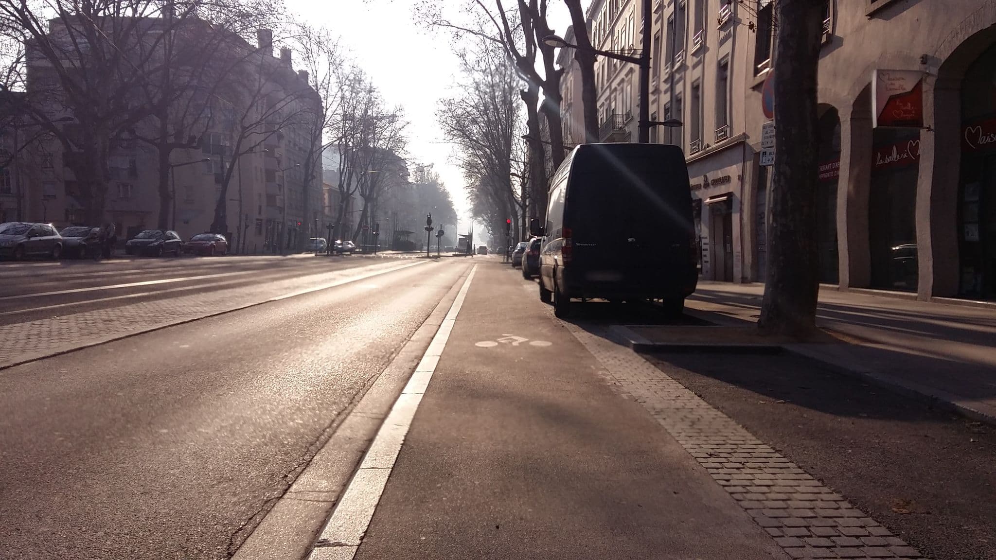 Street view near Aparthotel Adagio Lyon Patio Confluence, Lyon 02 — © blueberry (CC BY-SA · Mapillary)