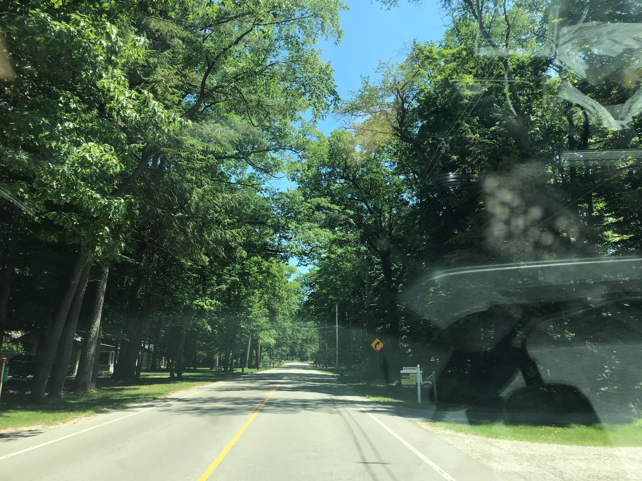 Street view near Erickson's Resort, Greilickville — © motomurphyadv (CC BY-SA · Mapillary)