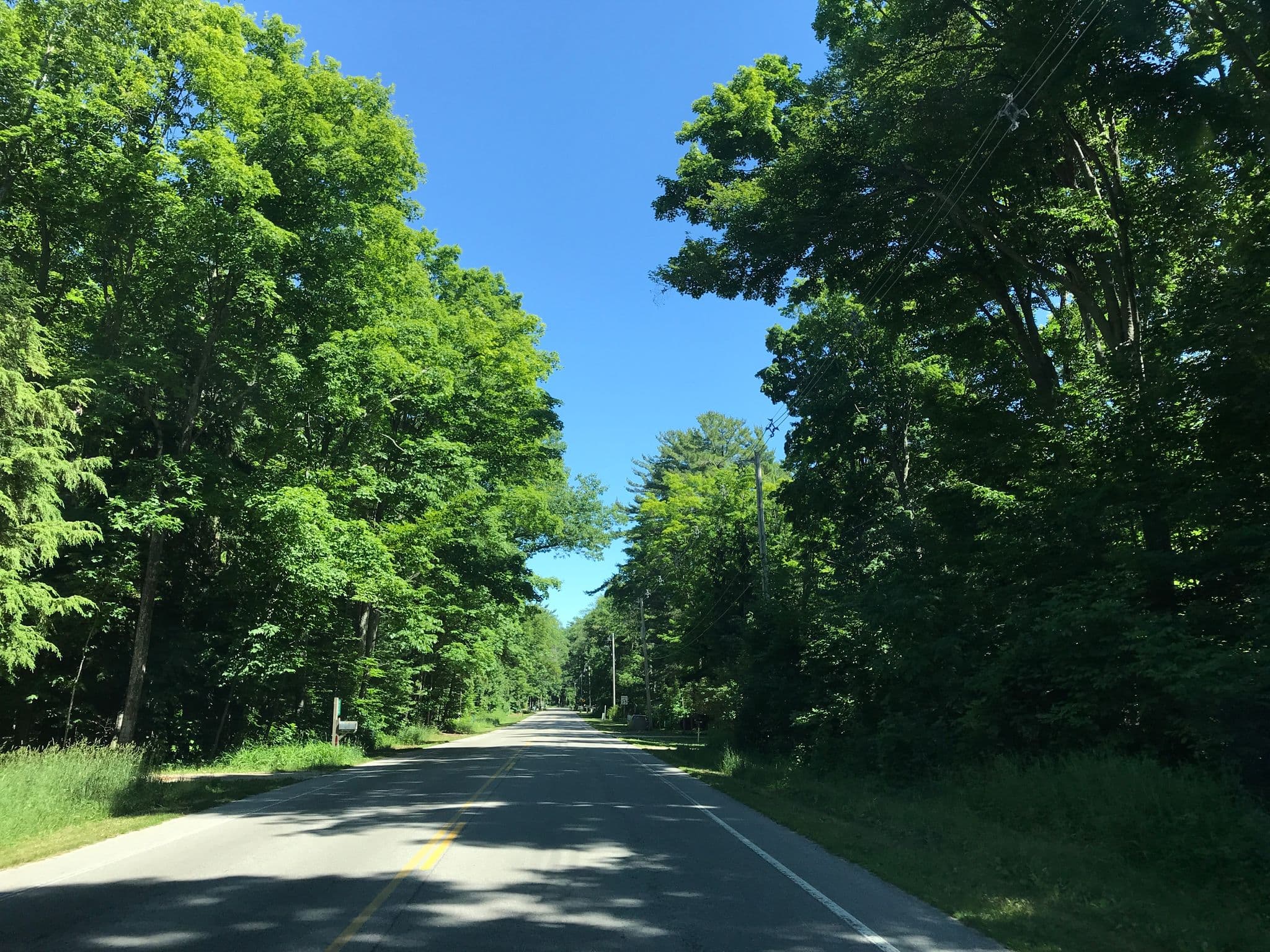 Street view near VanHammen Cottages, Greilickville — © motomurphyadv (CC BY-SA · Mapillary)
