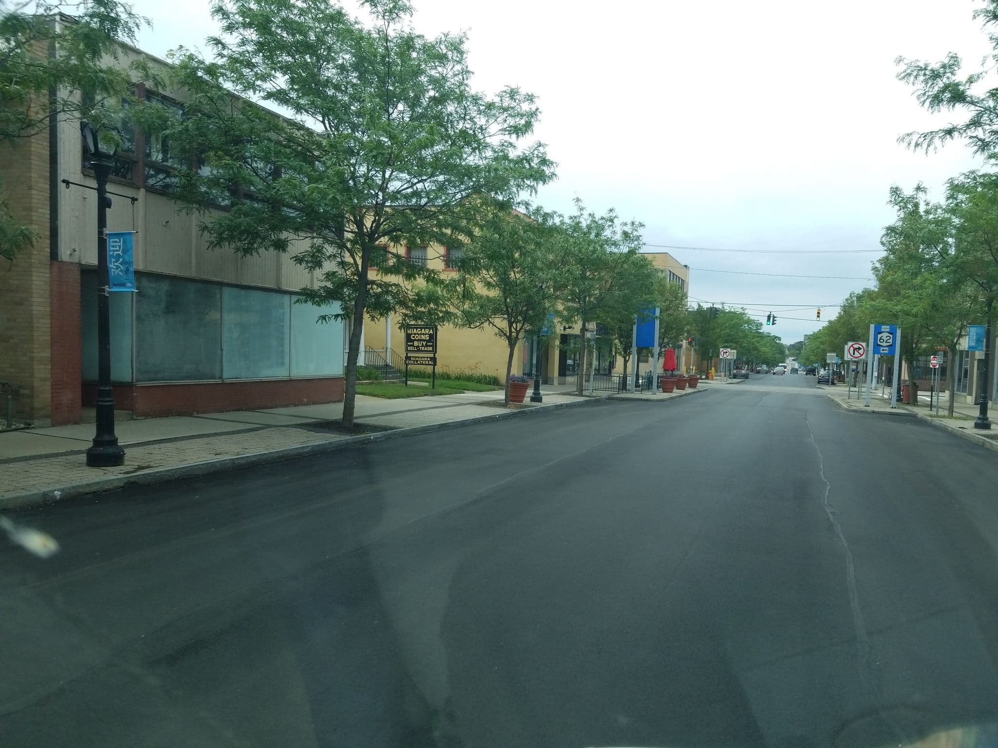 Street view near Coachman Motel, Niagara Falls — © jbthemilker (CC BY-SA · Mapillary)