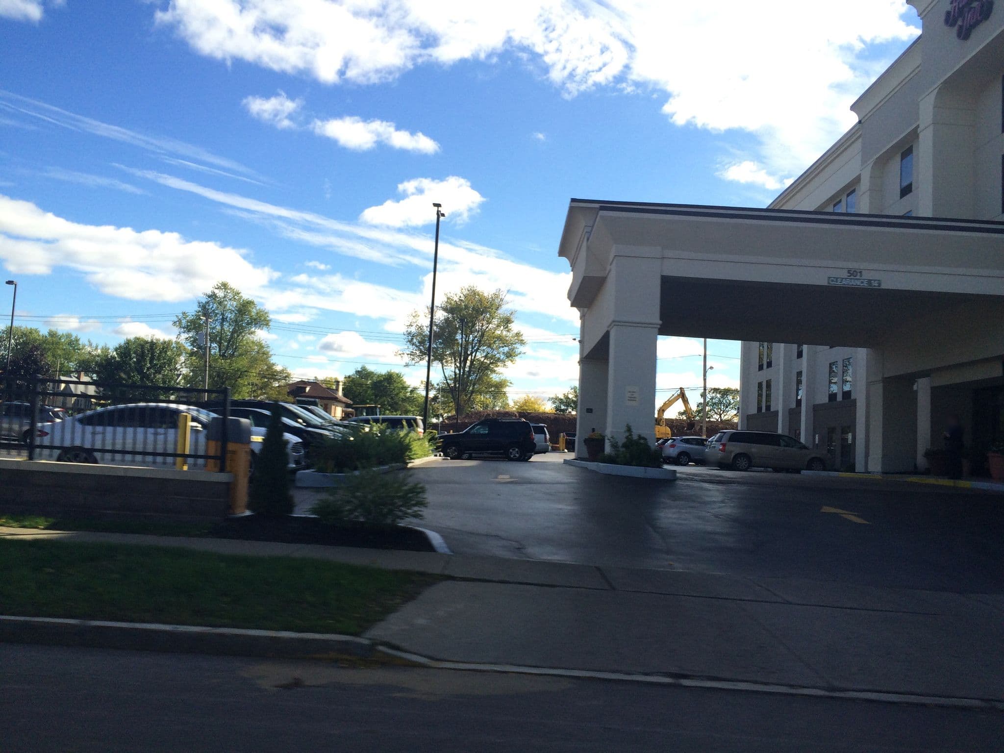 Street view near Hampton Inn by Hilton, Niagara Falls — © chuck (CC BY-SA · Mapillary)