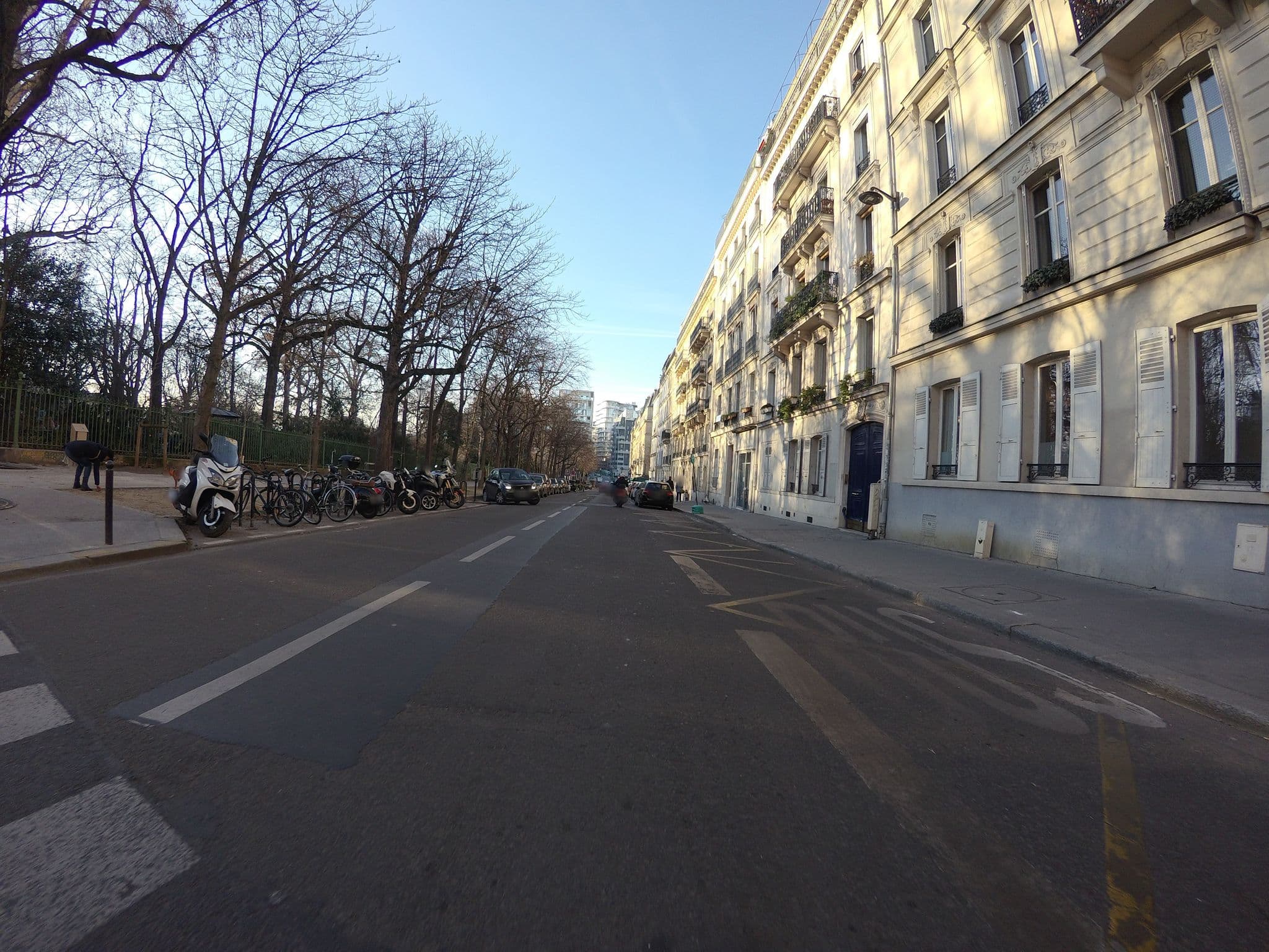 Street view near Hôtel du Roi René, Paris 17 Batignolles-Monceau — © laurentlouf (CC BY-SA · Mapillary)