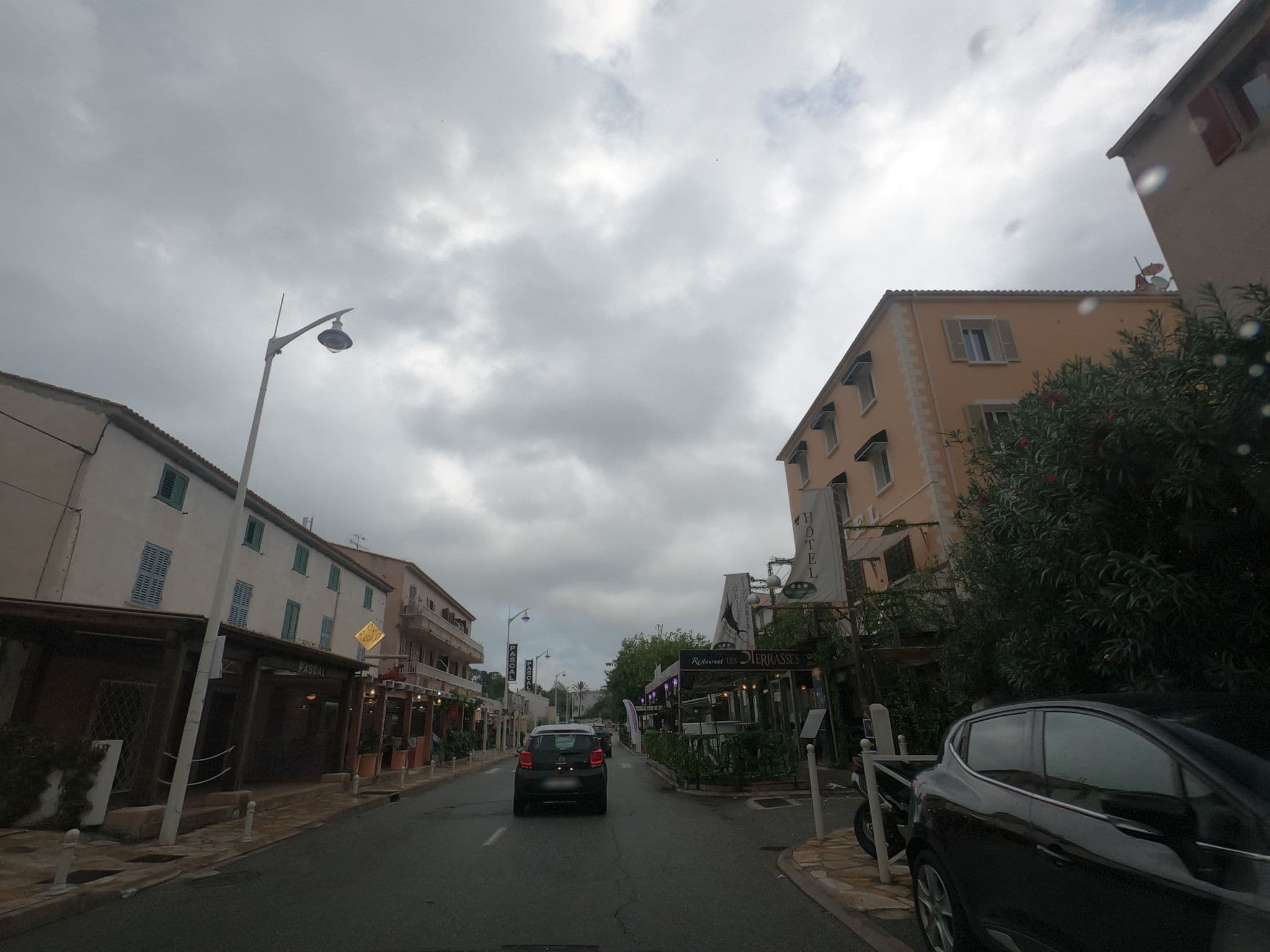 Street view near Hôtel Les 3 Terrasses, Sari-Solenzara — © canadarunner (CC BY-SA · Mapillary)